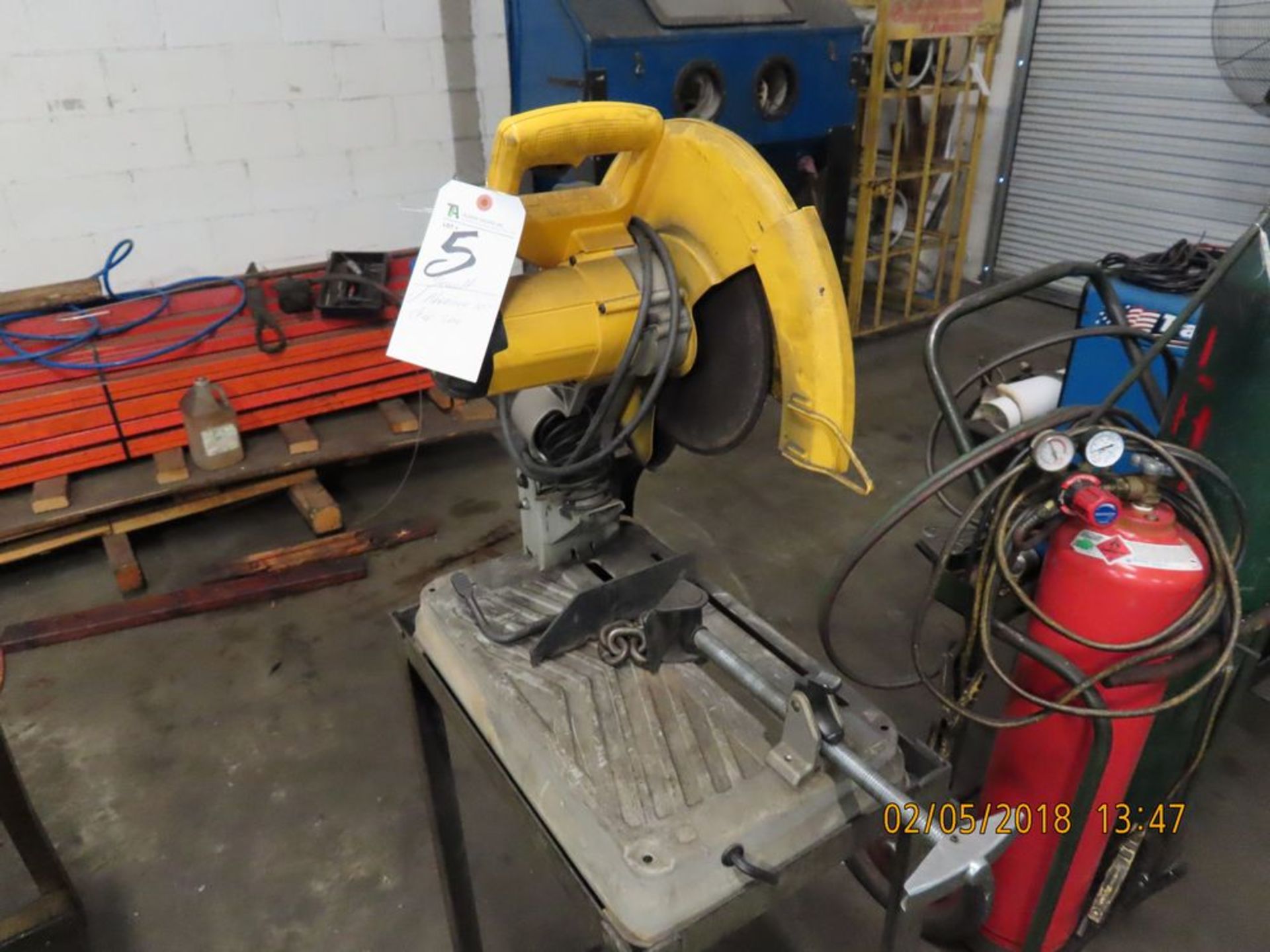 DeWalt 10'' Abrasive Chop Saw