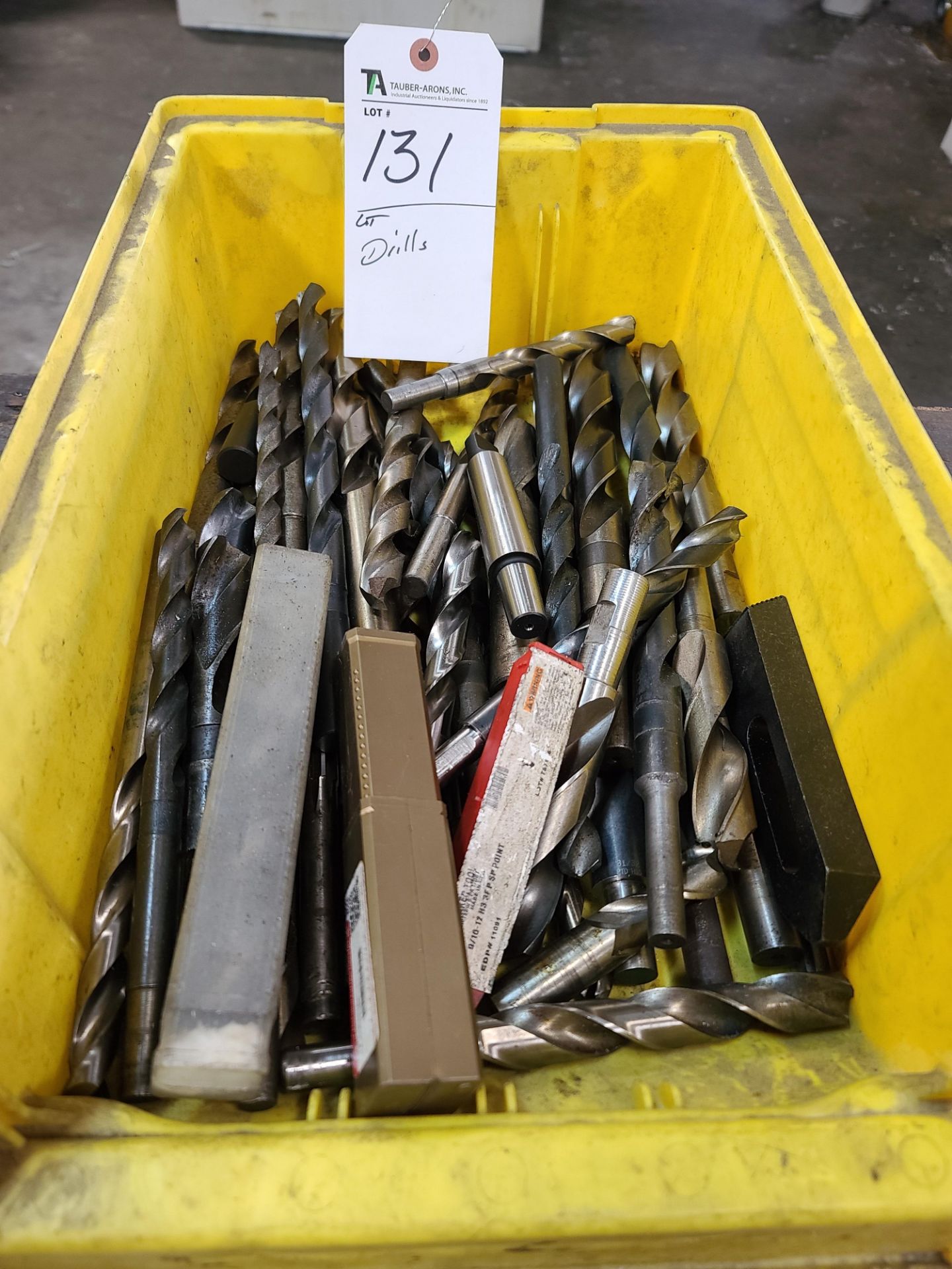 (Lot) Assorted Size Drill Bits