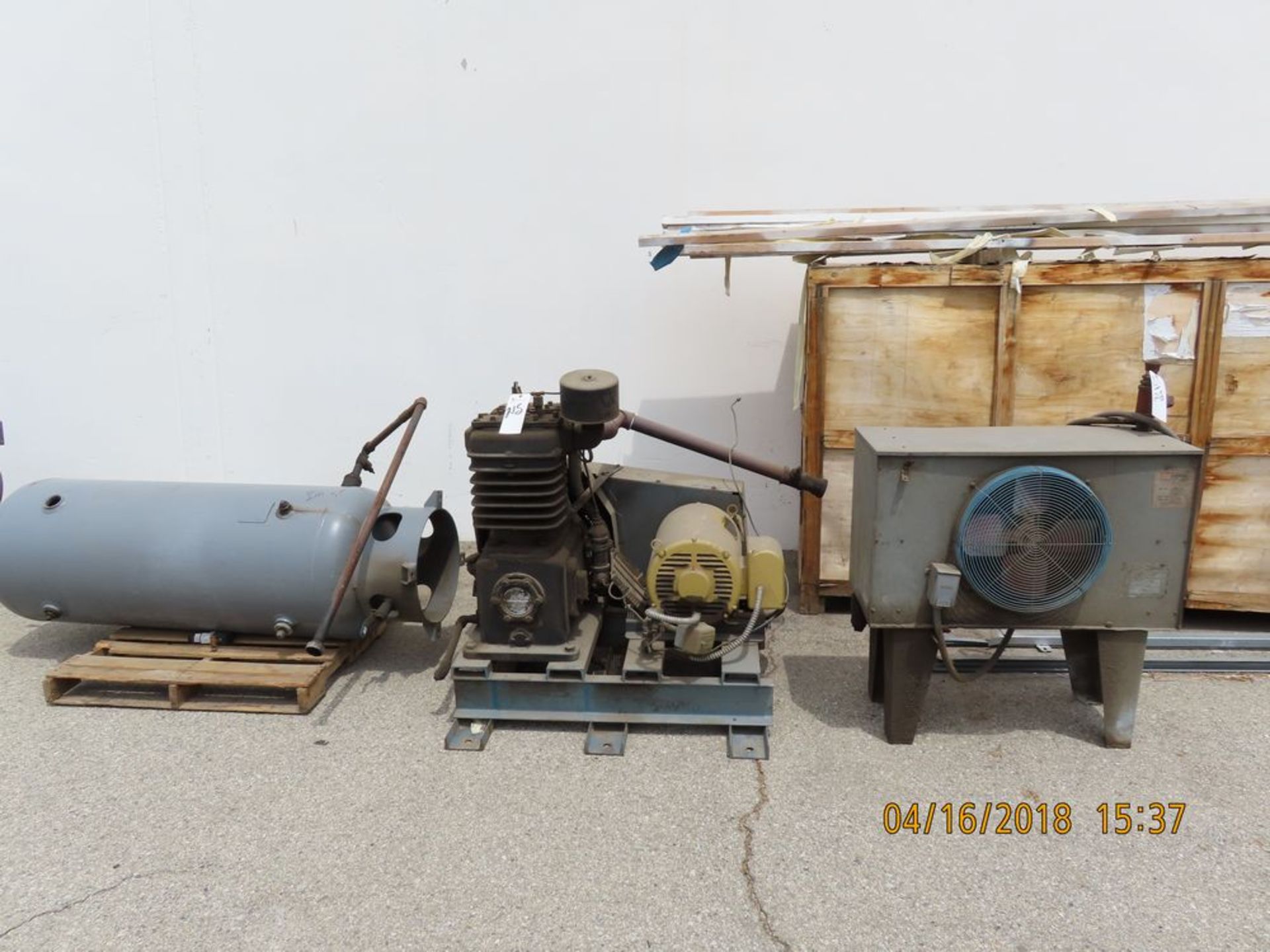 (Lot) Curtis 25hp Air Compressor w/ Receiving Tank & Zeks After Cooler