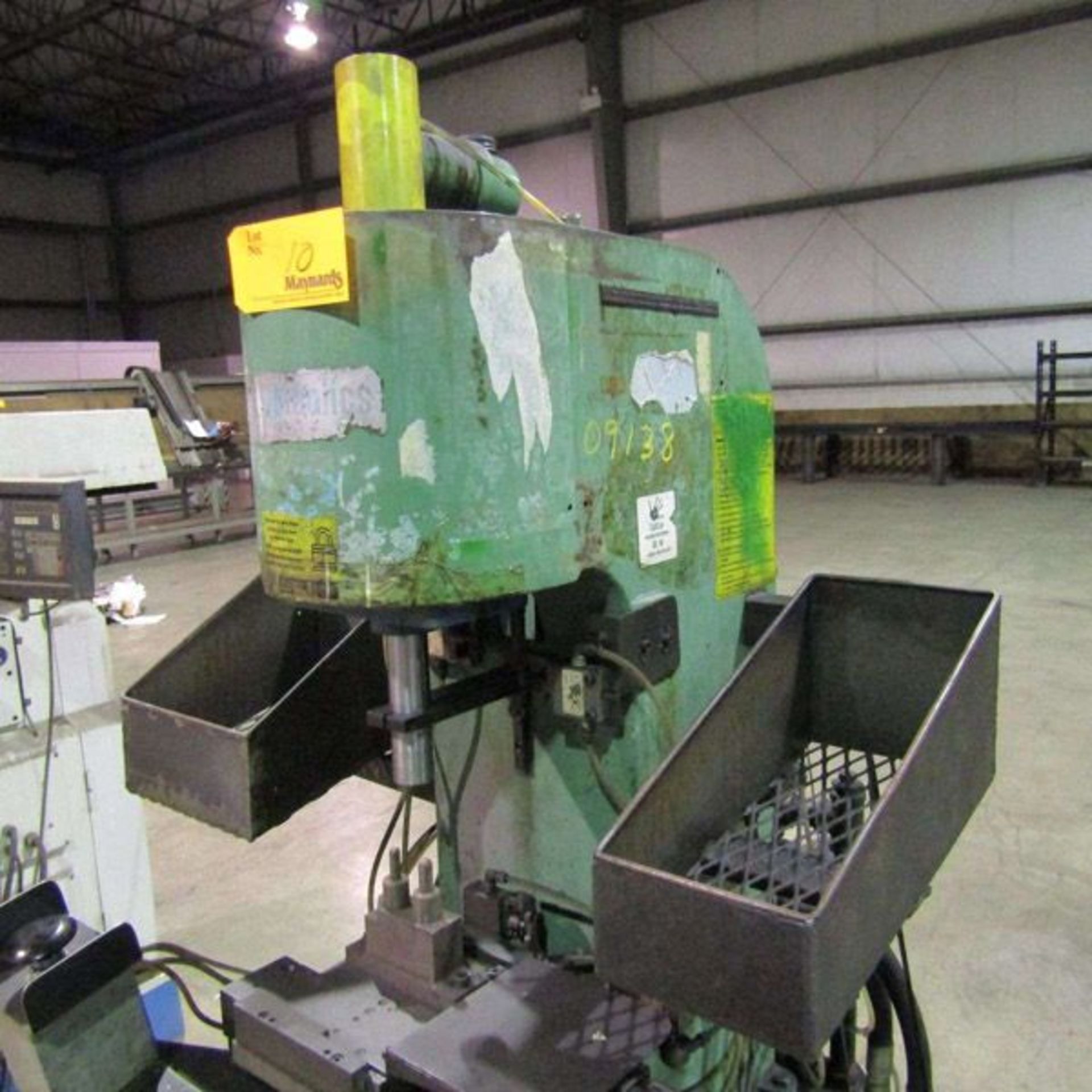 Air Hydraulics Air Over Oil C Frame Press 5.5 Ton x 14'' x 8''. LOADING FEE FOR THIS LOT: $200 - Image 4 of 7