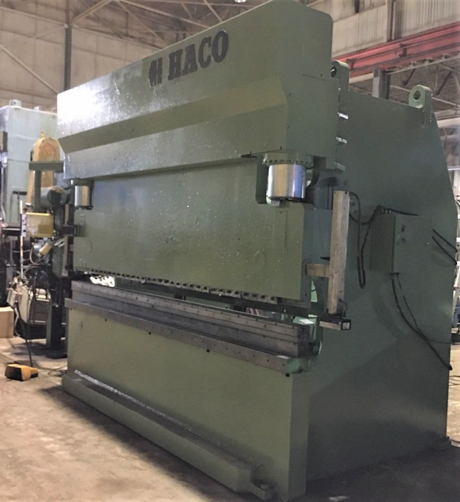 Haco CNC Hydraulic Press Brake 300 Ton x 12' - Image 3 of 15