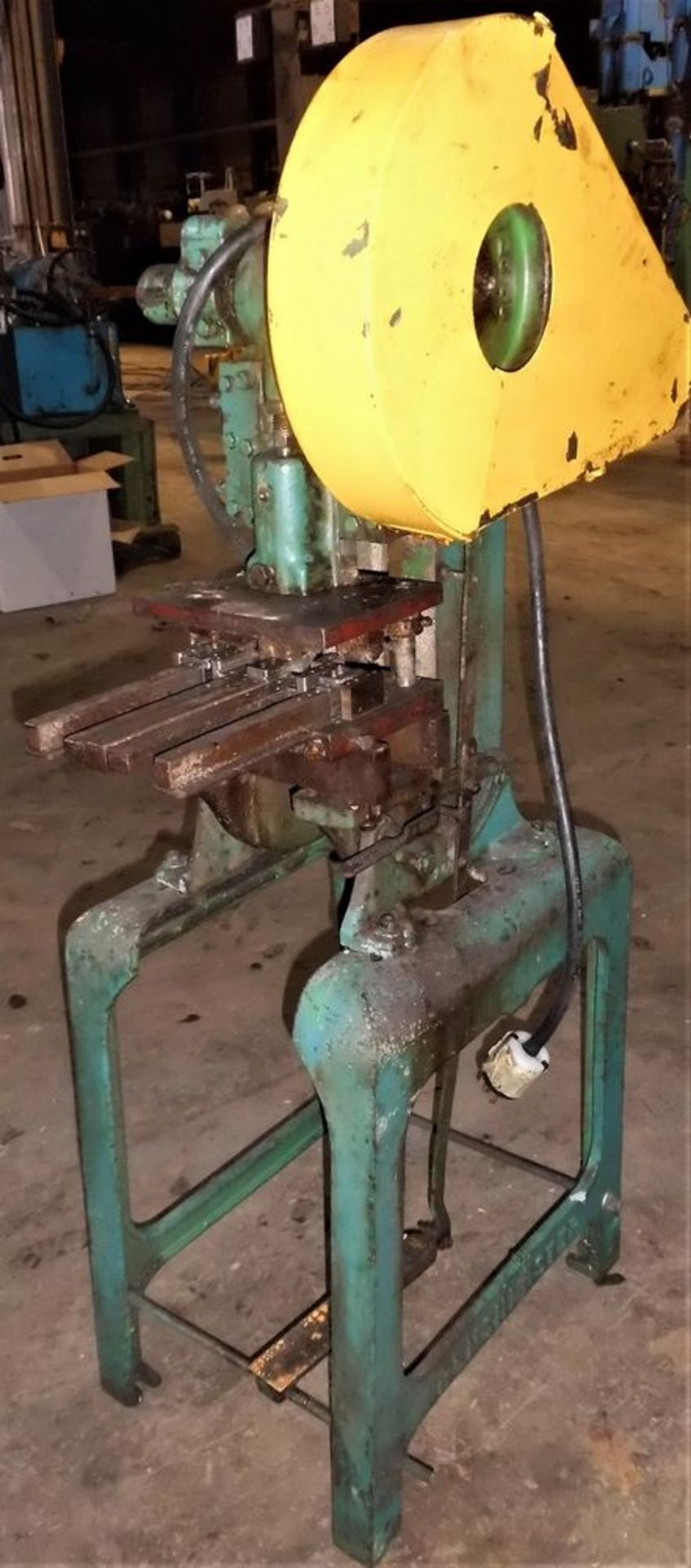 Benchmaster OBI Punch Press 5 Ton x 10'' x 6 1/4''. LOADING FEE FOR THIS LOT: $100 - Image 2 of 3