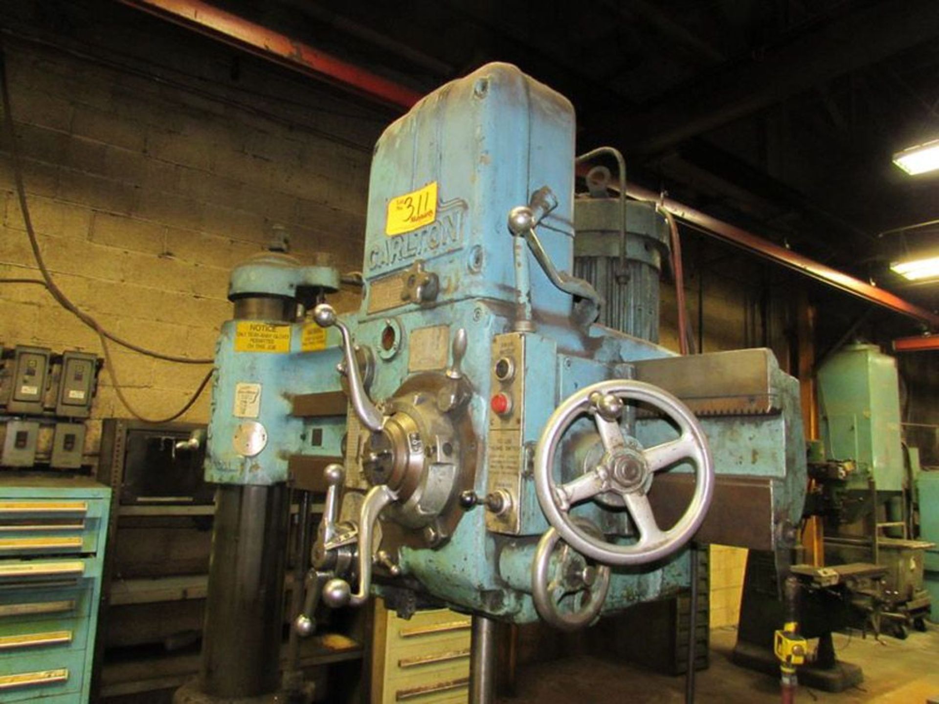 Carlton Radial Arm Drill 4' x 9''. LOADING FEE FOR THIS LOT: $500 - Image 3 of 4