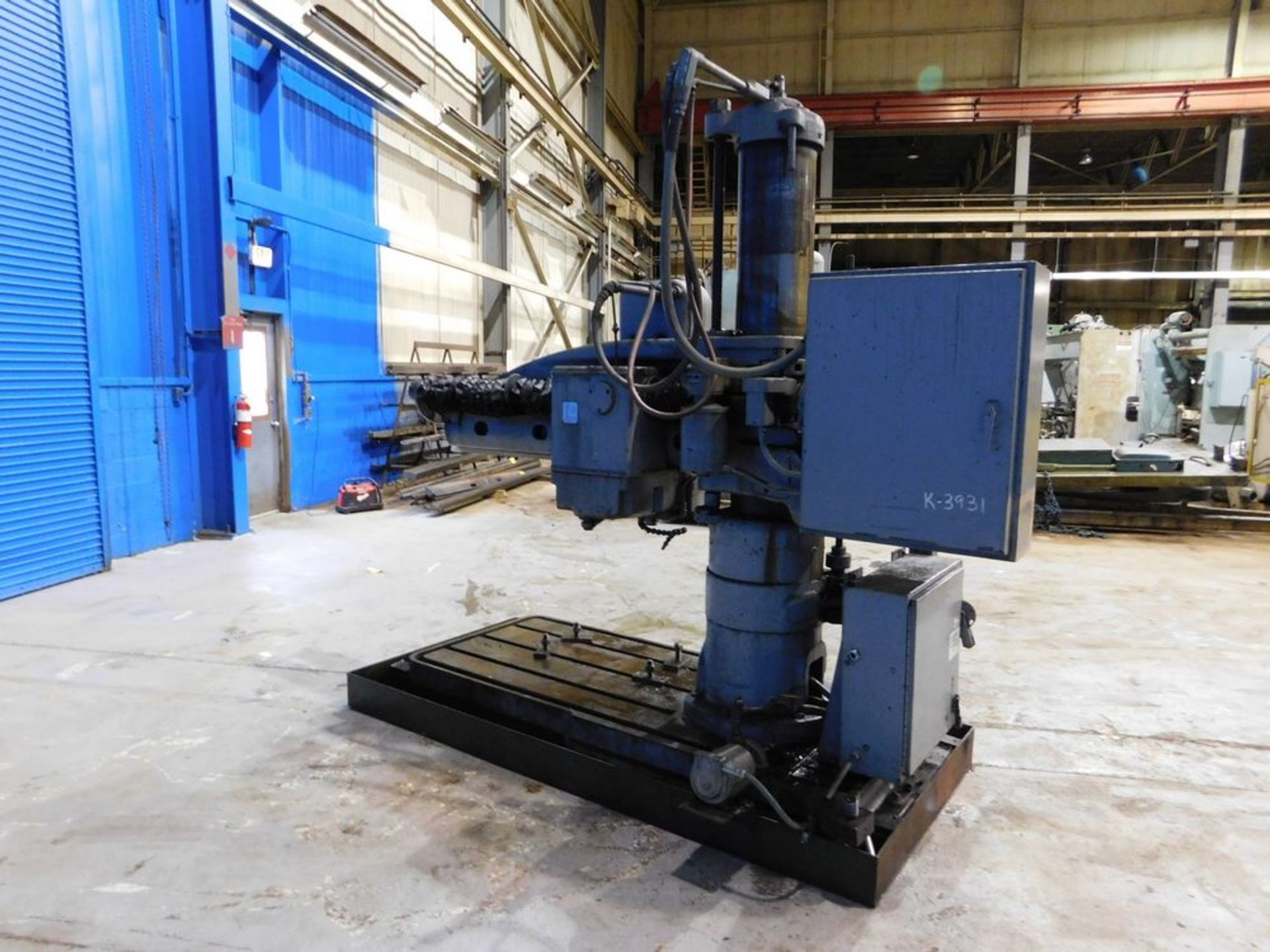 Carlton Radial Arm Drill 4' x 9''. LOADING FEE FOR THIS LOT: $500 - Image 6 of 15