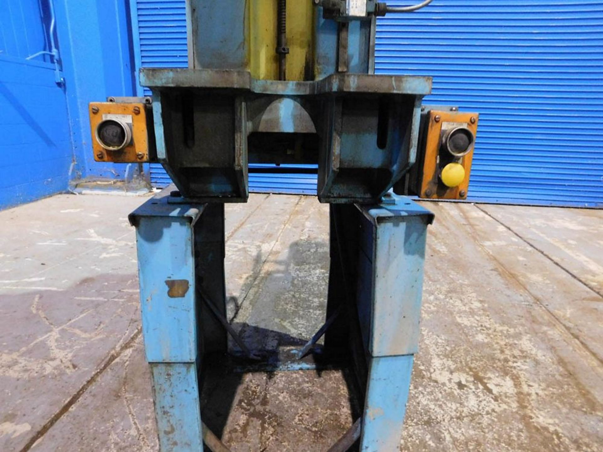 Denison Multipress Hydraulic C Frame Press 6 Ton x 18'' x 11''. LOADING FEE FOR THIS LOT: $150 - Image 8 of 9