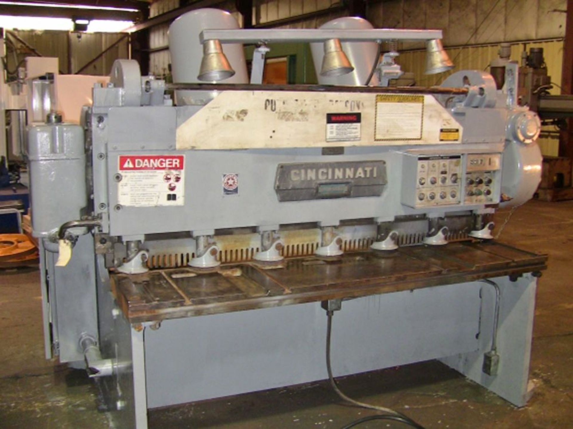 Cincinnati Power Shear 3/16'' x 6'. LOADING FEE FOR THIS LOT: $500