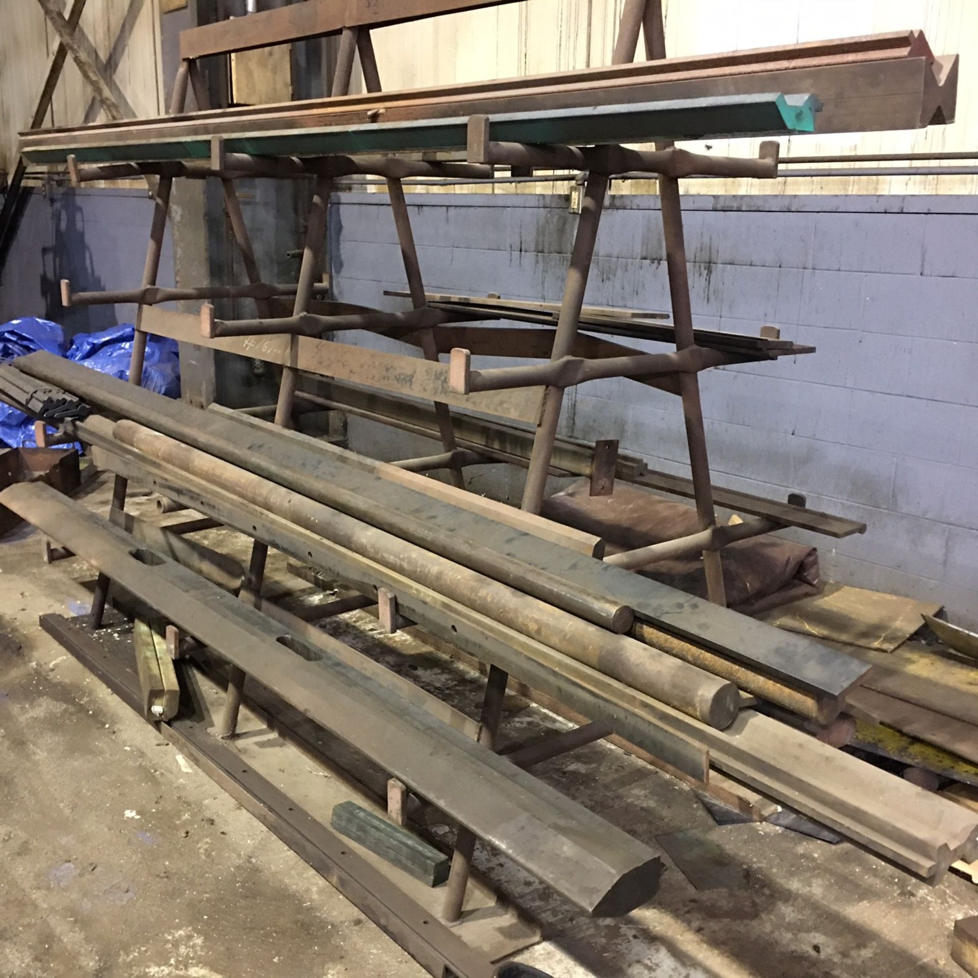 Press Brake Dies (All Types). LOADING FEE FOR THIS LOT: $1000 - Image 3 of 3