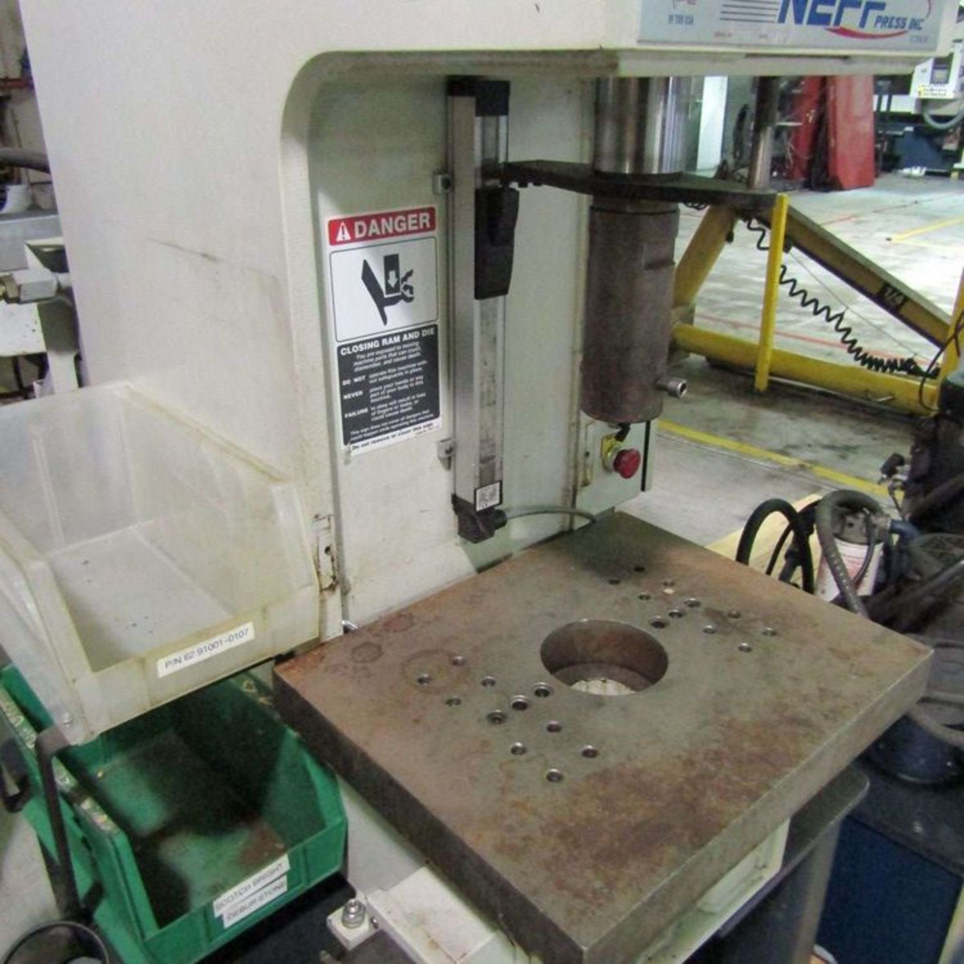 (2008) Neff D7-5M C Hydraulic C Frame Press 7 . LOADING FEE FOR THIS LOT: $150 - Image 3 of 4