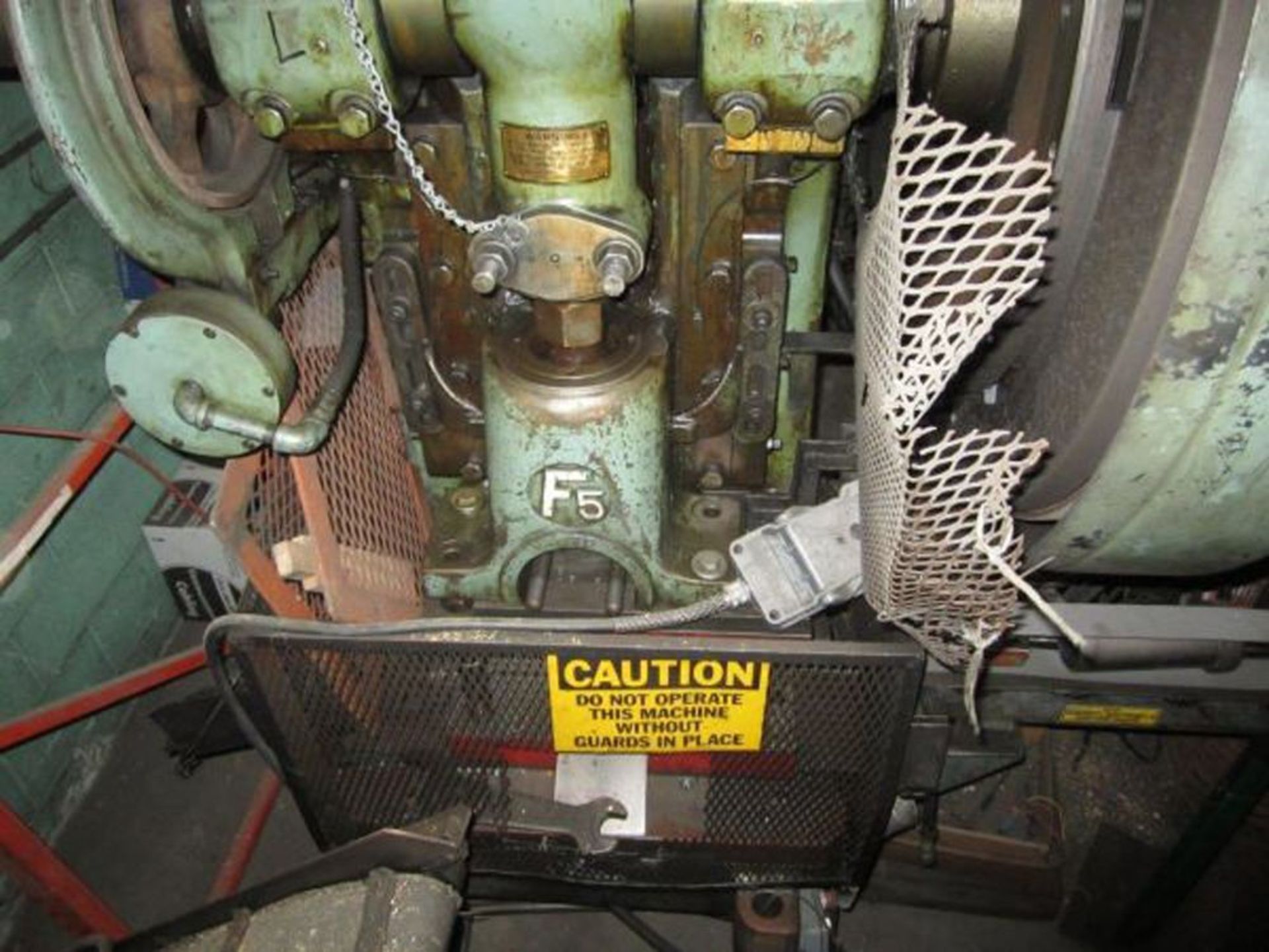 Federal OBI Punch Press 60 Ton x 29 1/2'' x 18 1/2''. LOADING FEE FOR THIS LOT: $350 - Image 4 of 6