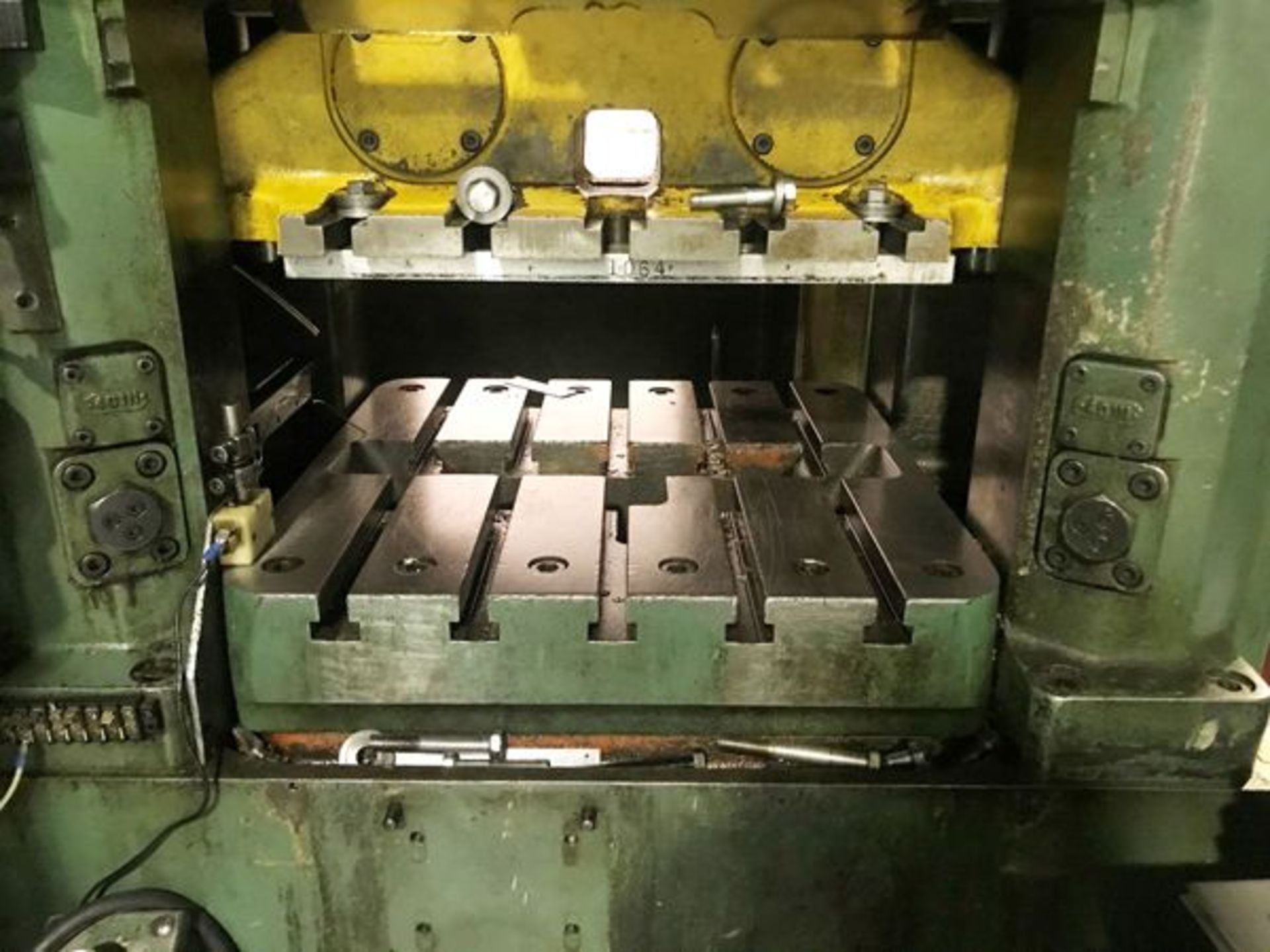 Bruderer High Speed Punch Press 30 Ton x 21'' x 21''. LOADING FEE FOR THIS LOT: $500 - Image 2 of 3