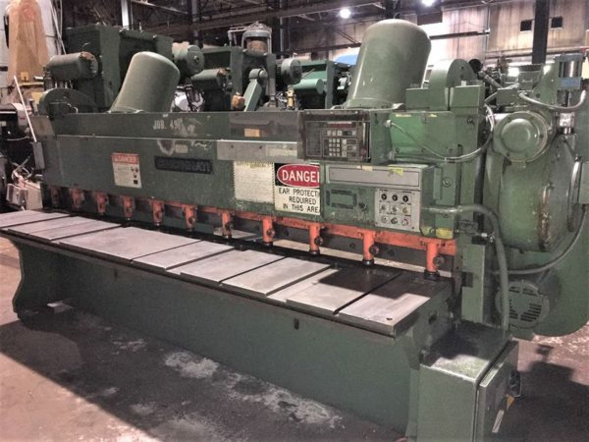 Cincinnati Power Shear 1/4'' x 10'. LOADING FEE FOR THIS LOT: $500