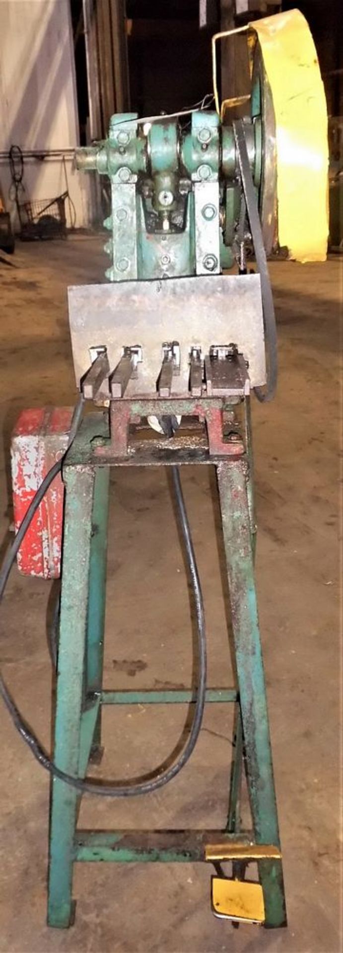 Benchmaster OBI Punch Press 5 Ton x 10'' x 6 1/4''. LOADING FEE FOR THIS LOT: $100