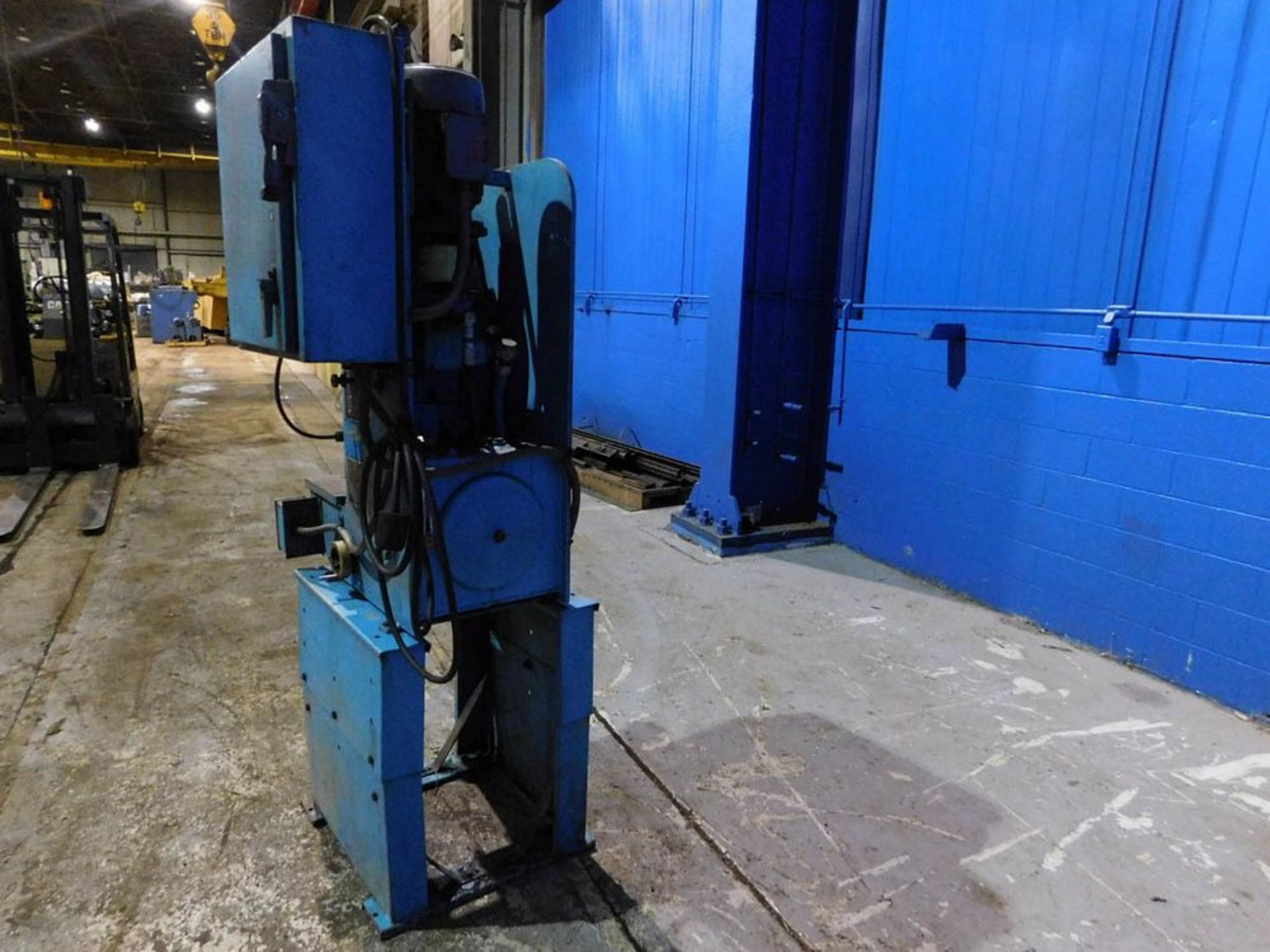 Denison Multipress Hydraulic C Frame Press 6 Ton x 18'' x 11''. LOADING FEE FOR THIS LOT: $150 - Image 5 of 9