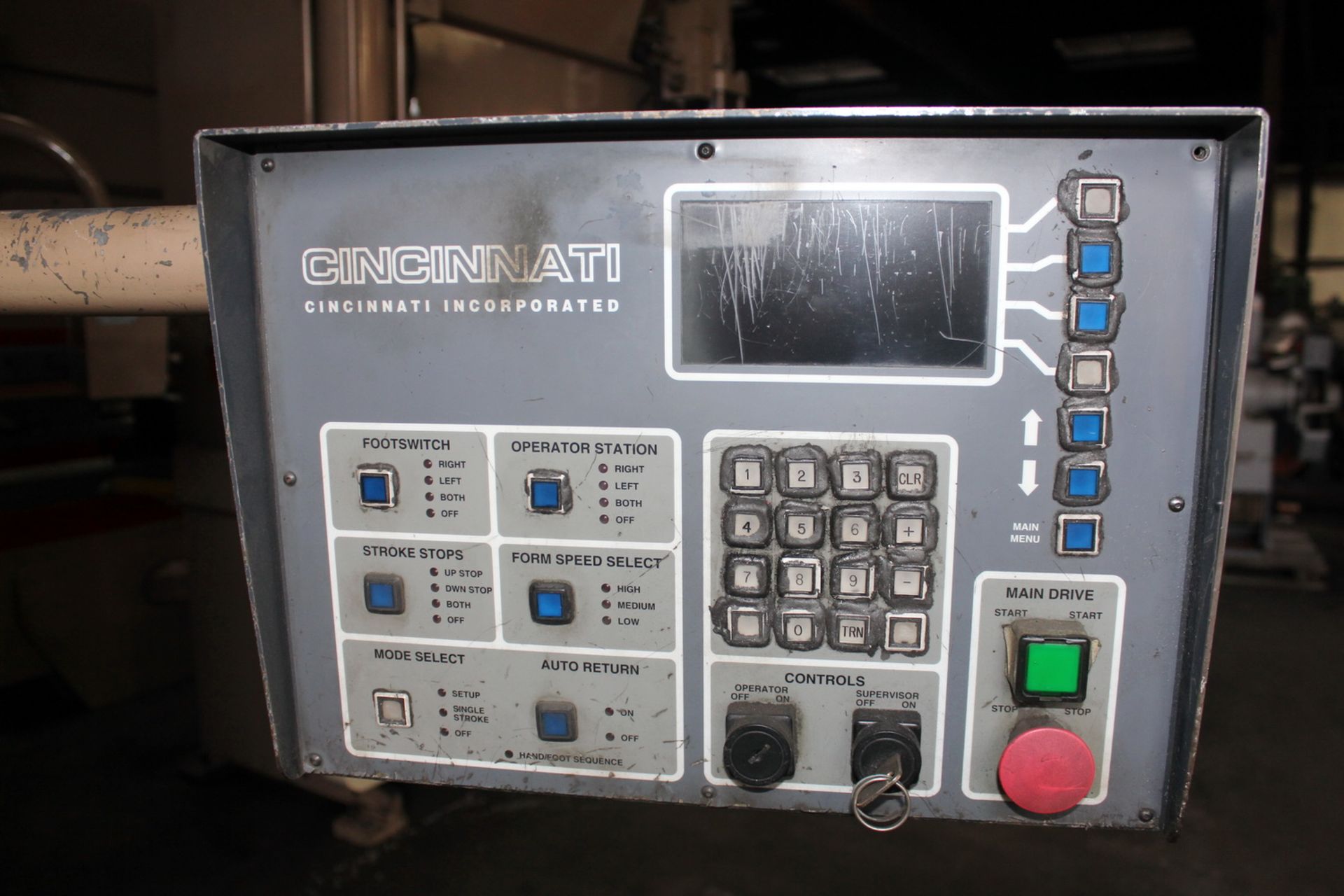 Cincinnati CNC Hydraulic Press Brake 90 Ton x 8'. LOADING FEE FOR THIS LOT: $950 - Image 14 of 19