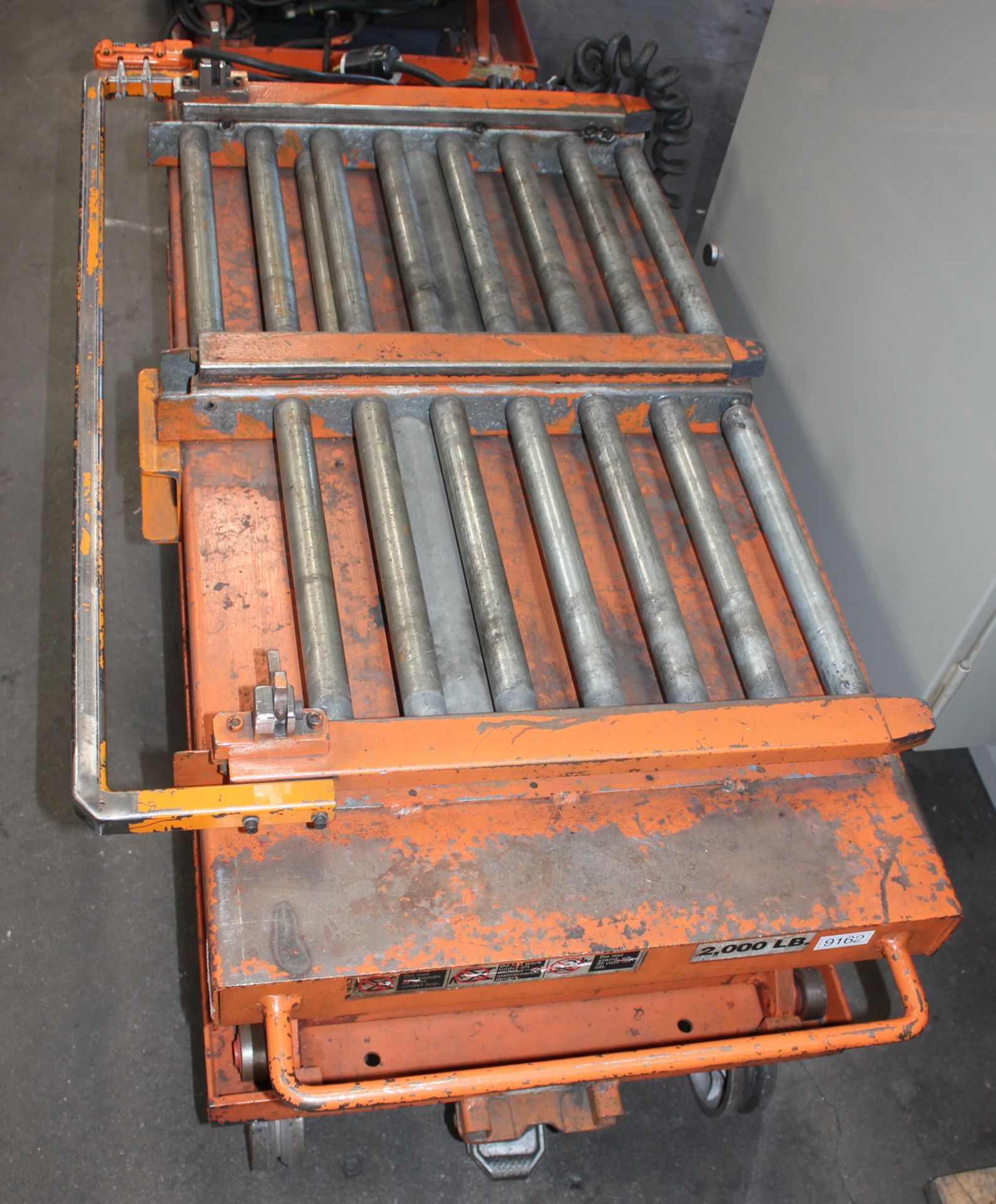 Presto Hydraulic Scissor Lift Table 2,000 Lbs. x 48'' x 24''. LOADING FEE FOR THIS LOT: $50 - Image 3 of 6