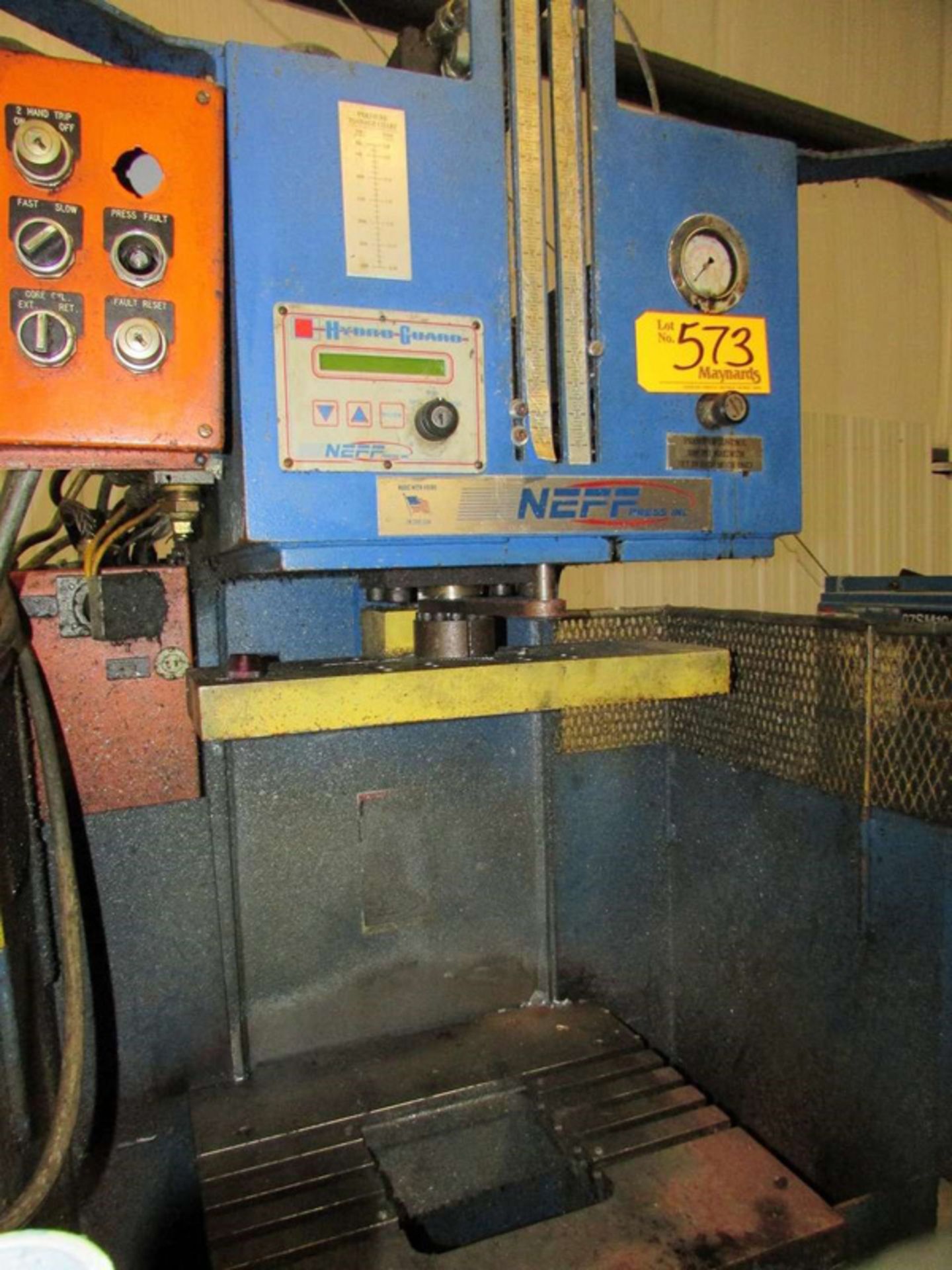 Neff Hydraulic C Frame Press 12 Ton x 23'' x 20''. LOADING FEE FOR THIS LOT: $250 - Image 3 of 9