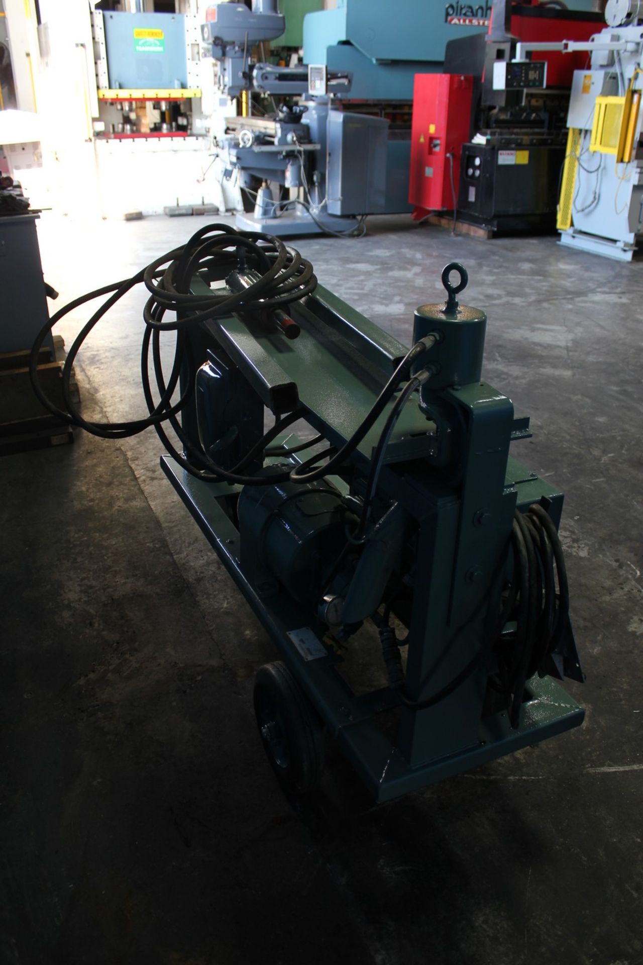 W.A. Whitney Portable Hydraulic Punch 20 Ton. LOADING FEE FOR THIS LOT: $75 - Image 6 of 9