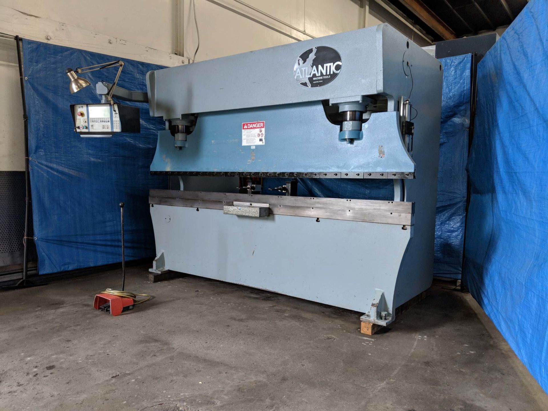 Atlantic CNC 3 Axis Hydraulic Press Brake 135 Ton x 10'. LOADING FEE FOR THIS LOT: $950 - Image 2 of 24