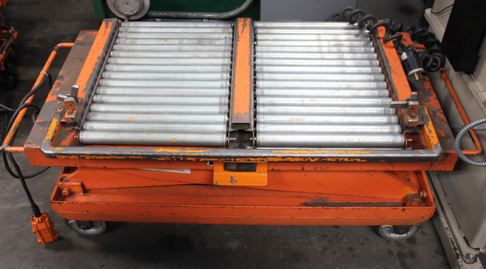 Presto Hydraulic Scissor Lift Table 2,000 Lbs. x 48'' x 24''. LOADING FEE FOR THIS LOT: $50