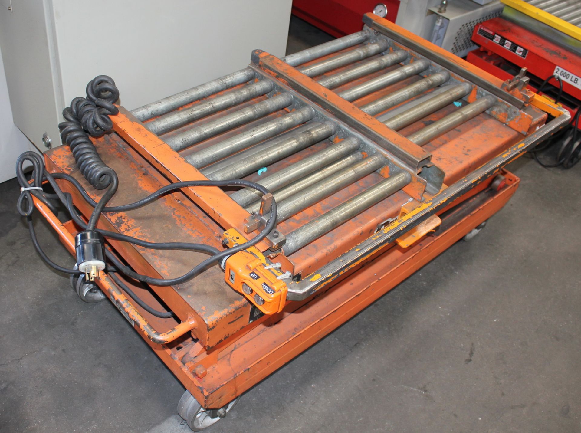 Presto Hydraulic Scissor Lift Table 2,000 Lbs. x 48'' x 24''. LOADING FEE FOR THIS LOT: $50 - Image 4 of 6