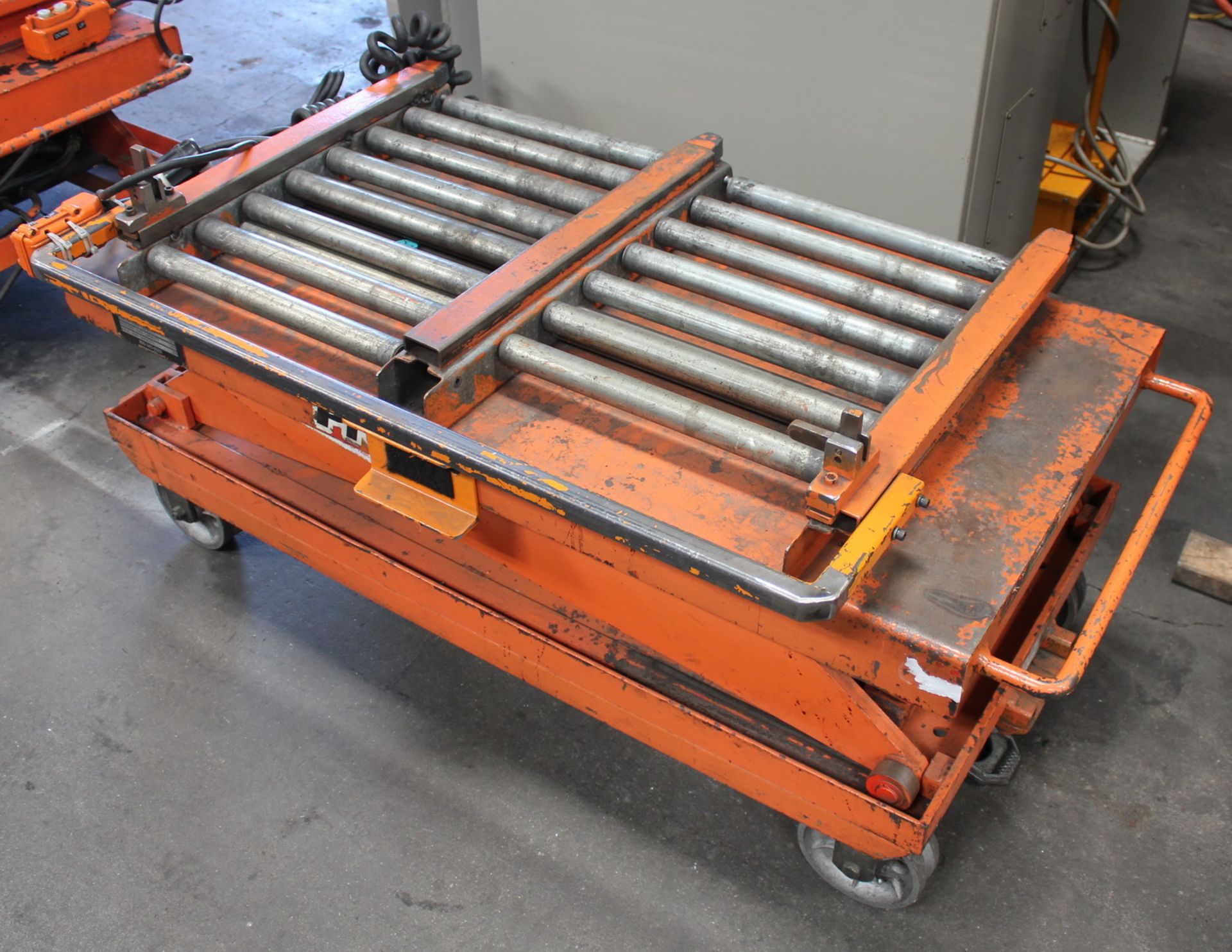 Presto Hydraulic Scissor Lift Table 2,000 Lbs. x 48'' x 24''. LOADING FEE FOR THIS LOT: $50 - Image 2 of 6