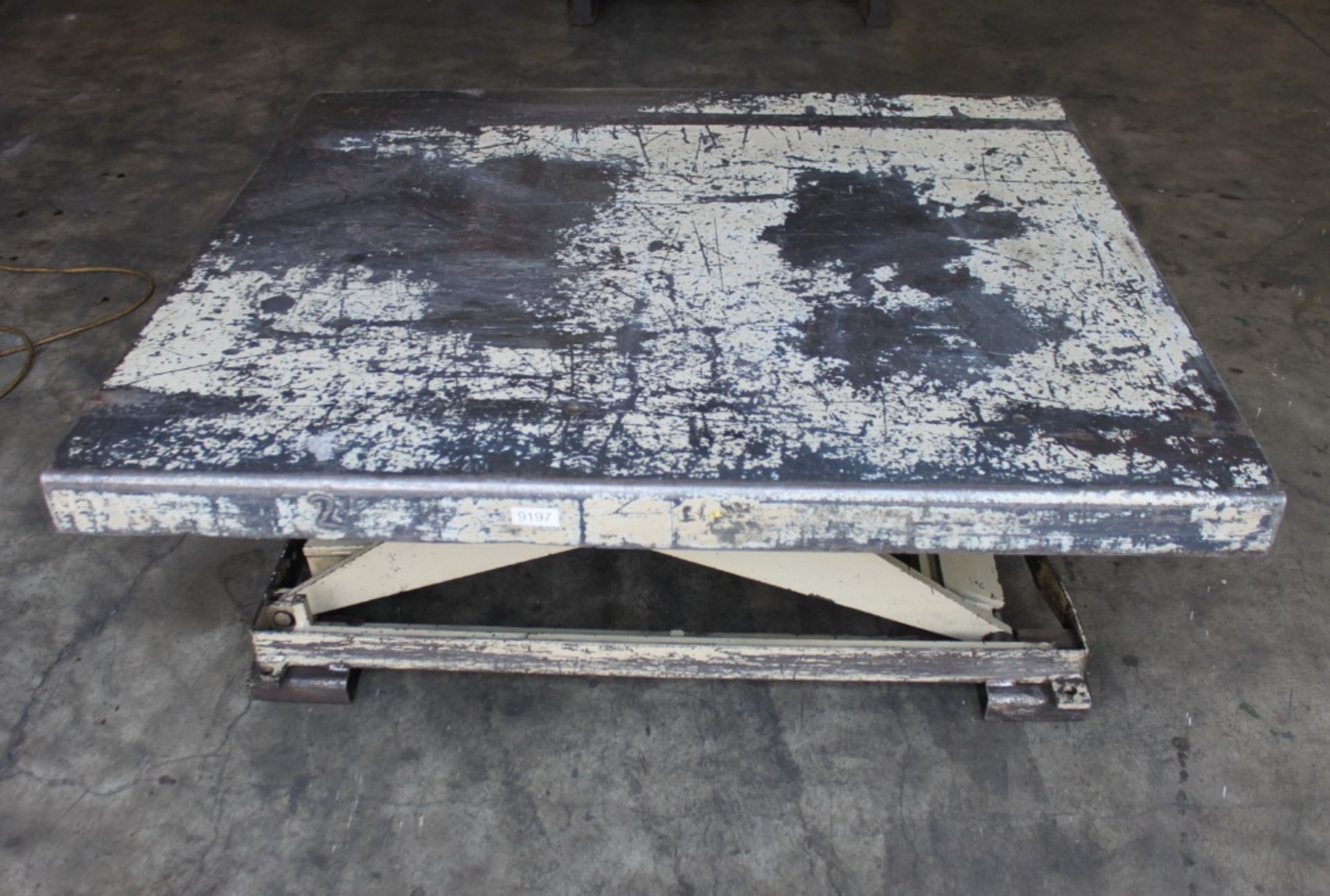 Southworth Hydraulic Lift Table 2,000 Lbs. x 46'' x 52''. LOADING FEE FOR THIS LOT: $50