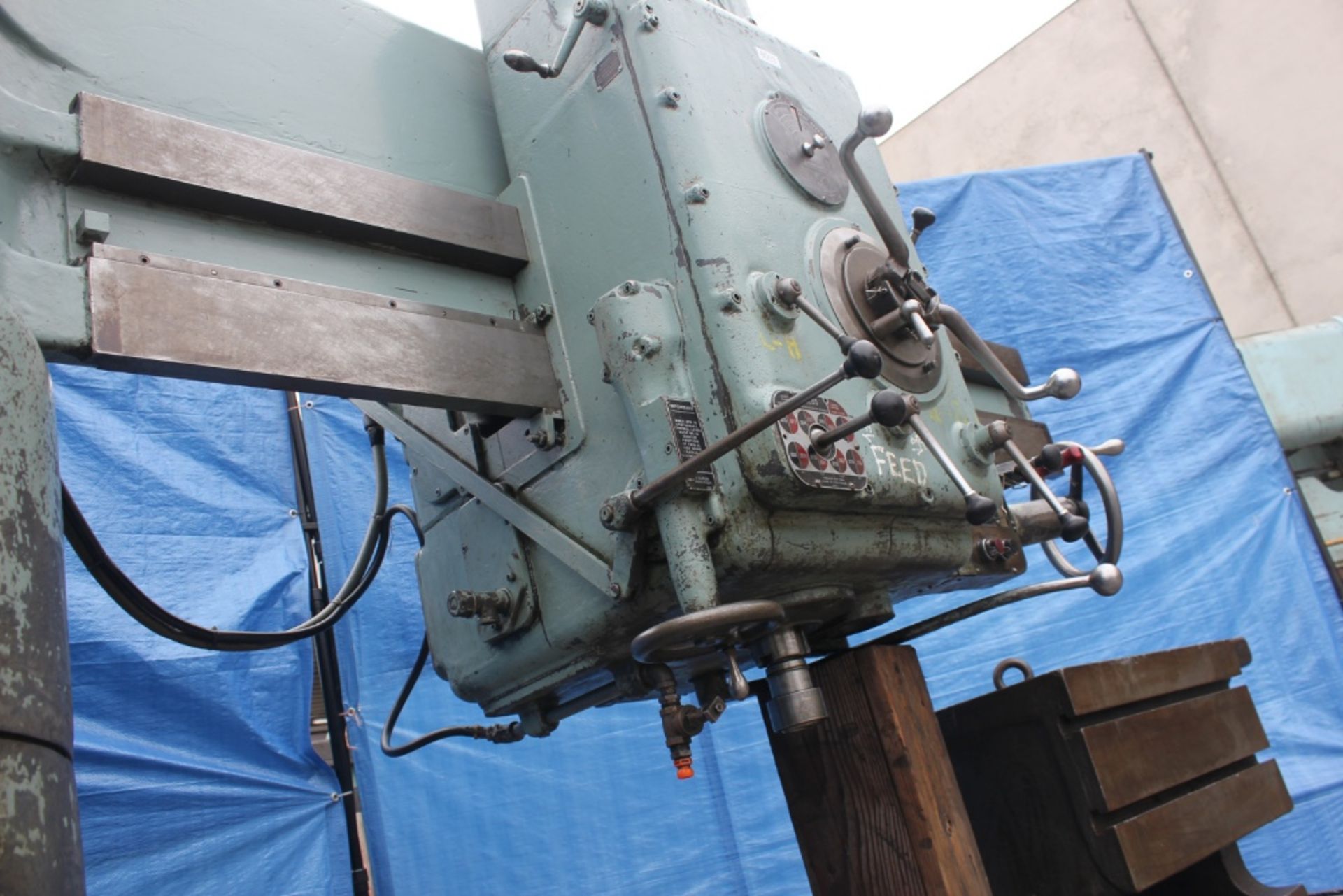 American Radial Arm Drill 6' x 15''. LOADING FEE FOR THIS LOT: $800 - Image 11 of 15