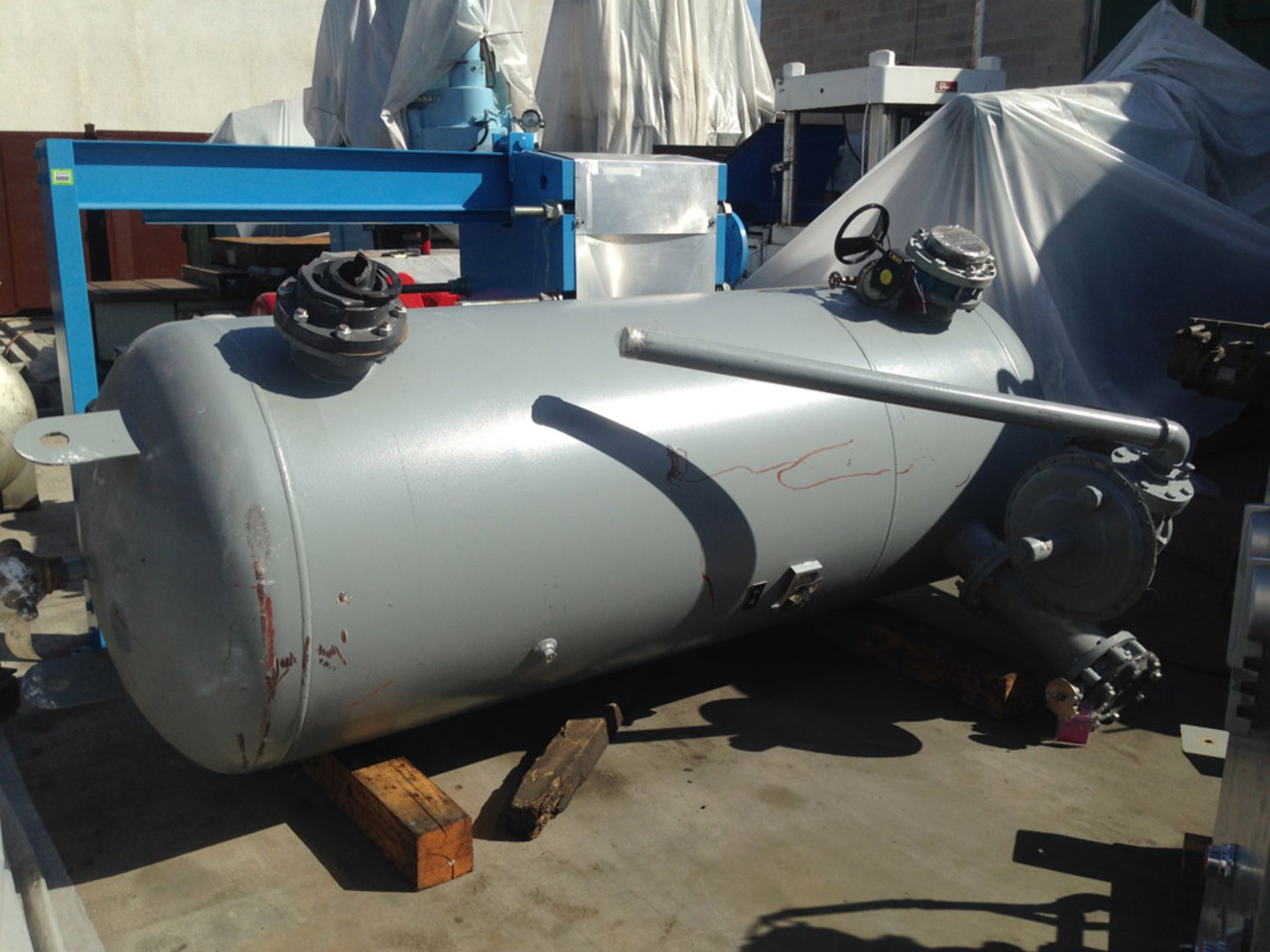 Arc Buehler Air Reciving Tank Model #PRO-4208U670. LOADING FEE FOR THIS LOT: $200 - Image 31 of 39