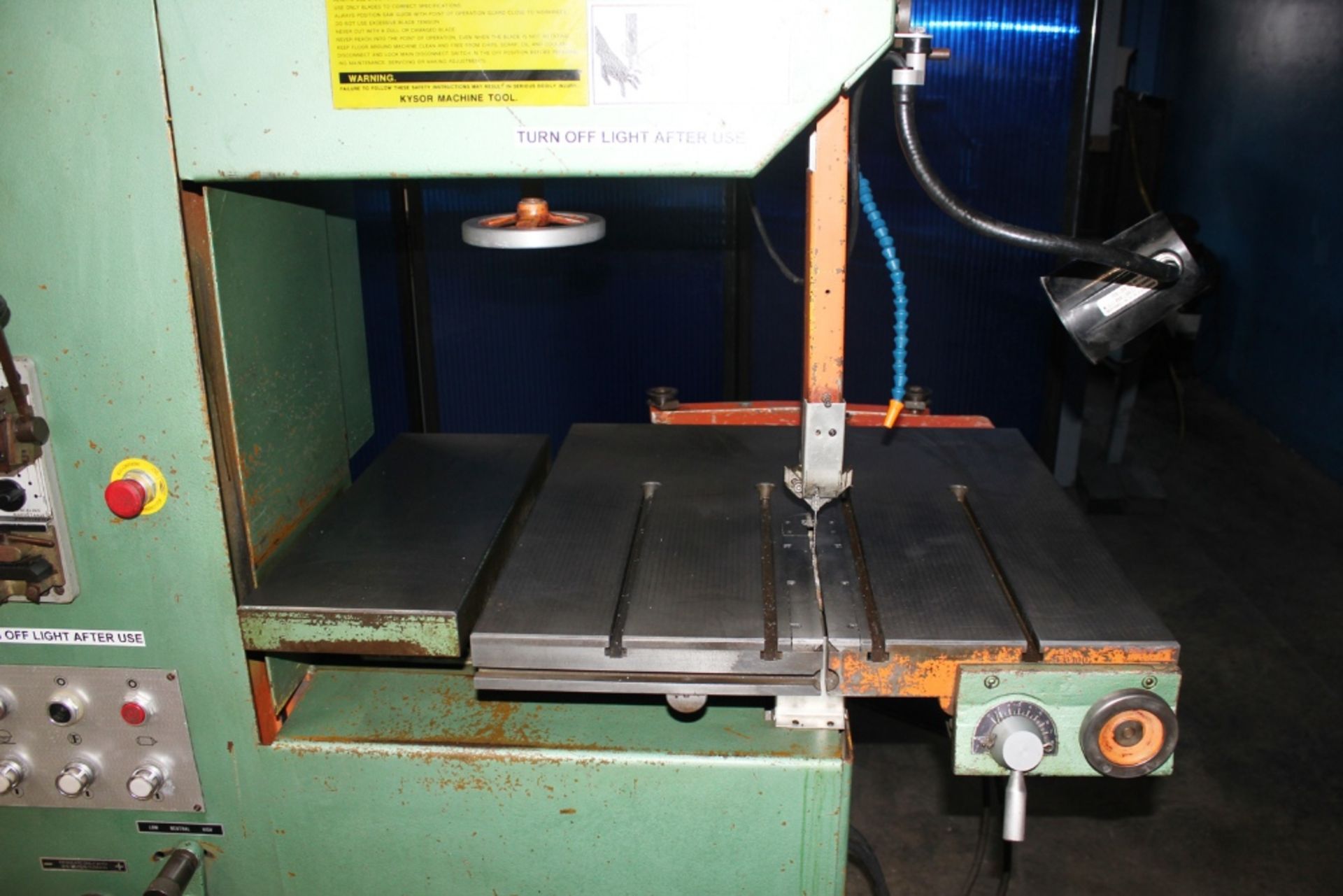 Kysor Johnson Vertical Bandsaw 24''. LOADING FEE FOR THIS LOT: $200 - Image 4 of 17