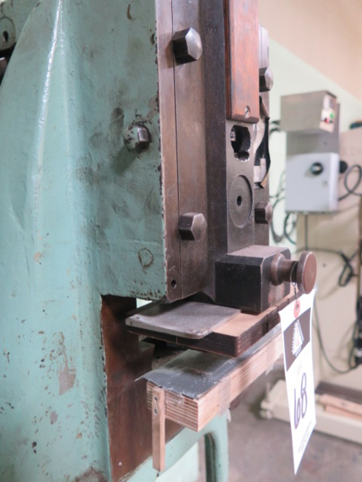 M.D. Knowlton Punch Press 5 Ton. LOADING FEE FOR THIS LOT: $75 - Image 3 of 10