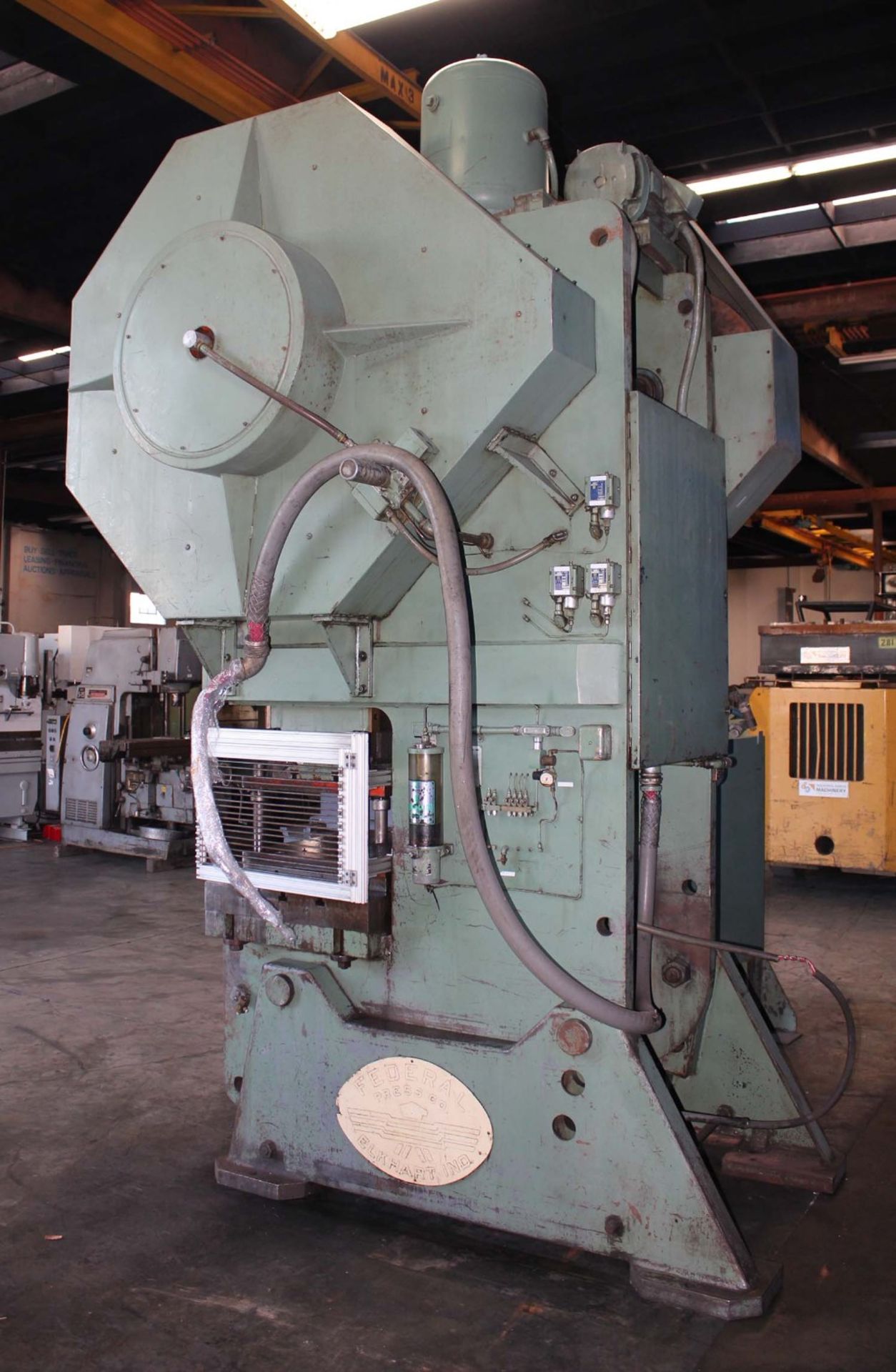 Federal OBI Punch Press 110 Ton x 42'' x 27''. LOADING FEE FOR THIS LOT: $1000 - Image 4 of 9