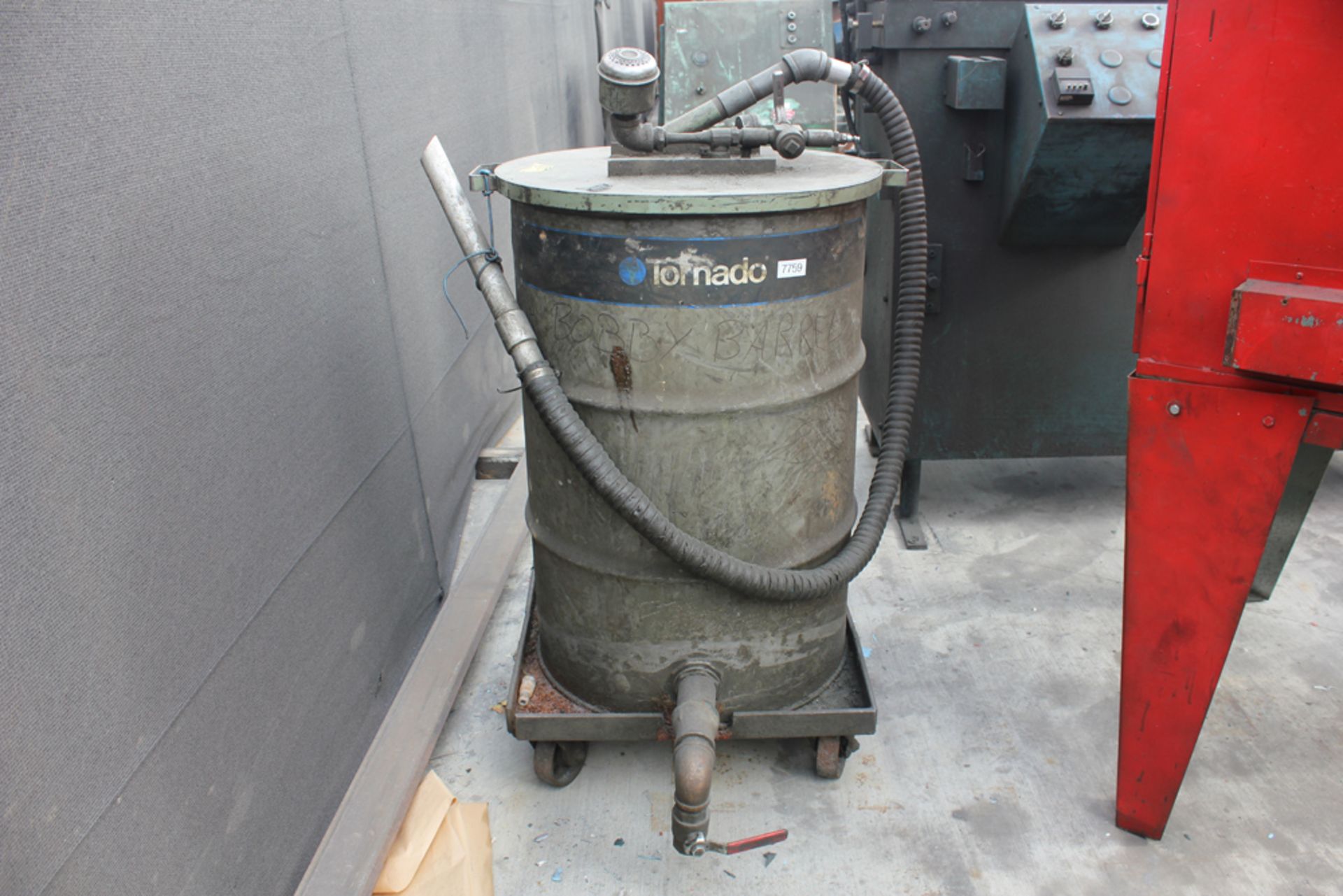 Tornado Industrial Pneumatic Wet Vacuum 55 Gallon. LOADING FEE FOR THIS LOT: $75