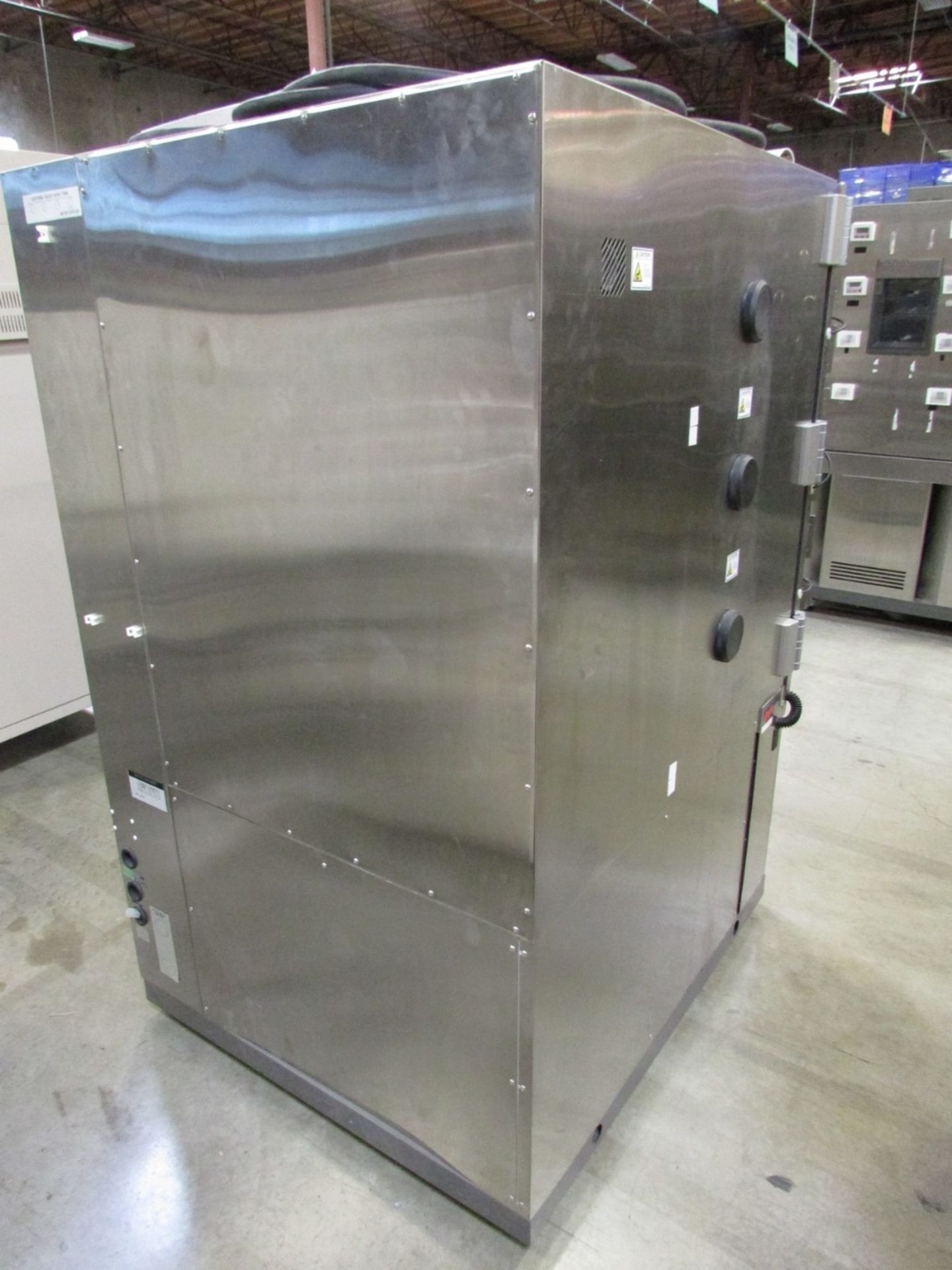 Espec - Environmental Testing Chamber | 23.5'' x 32'' x 31.5''. LOADING FEE FOR THIS LOT: $150 - Image 4 of 10