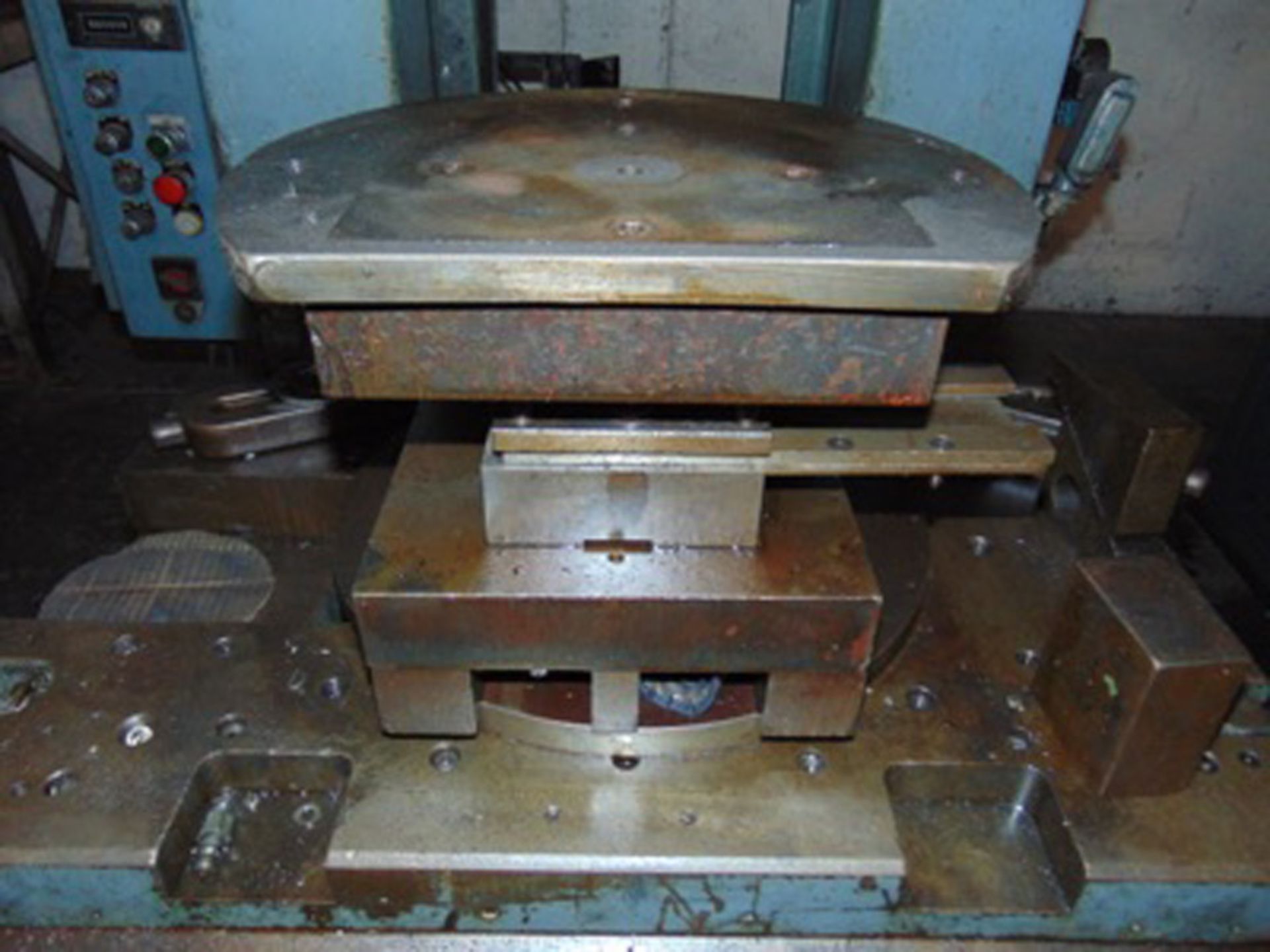 Minster OBI Punch Press 60 Ton x 32'' x 21''. LOADING FEE FOR THIS LOT: $550 - Image 3 of 4