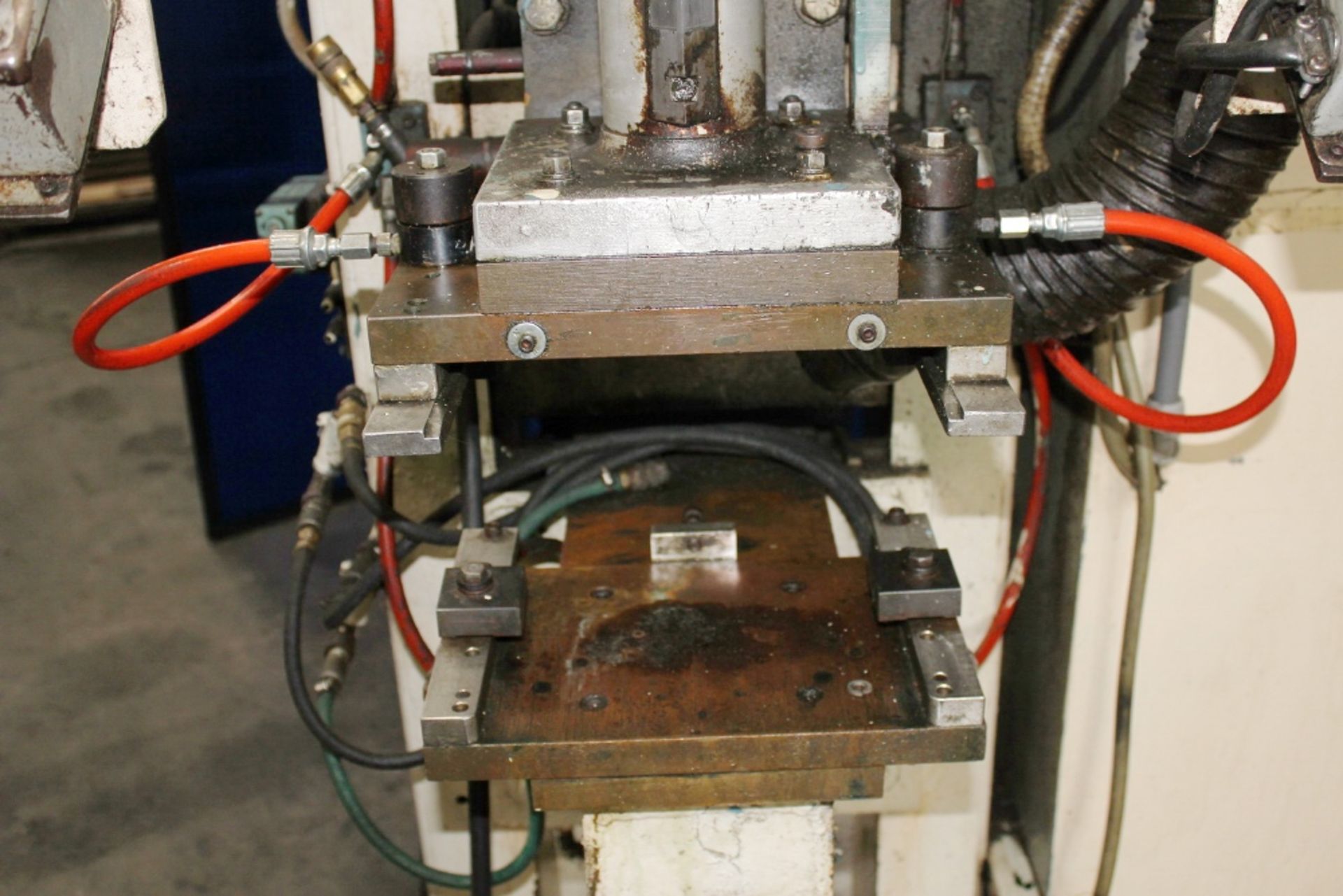 Hoffman Press Type Spot Welder 125 KVA x 14''. LOADING FEE FOR THIS LOT: $150 - Image 9 of 18