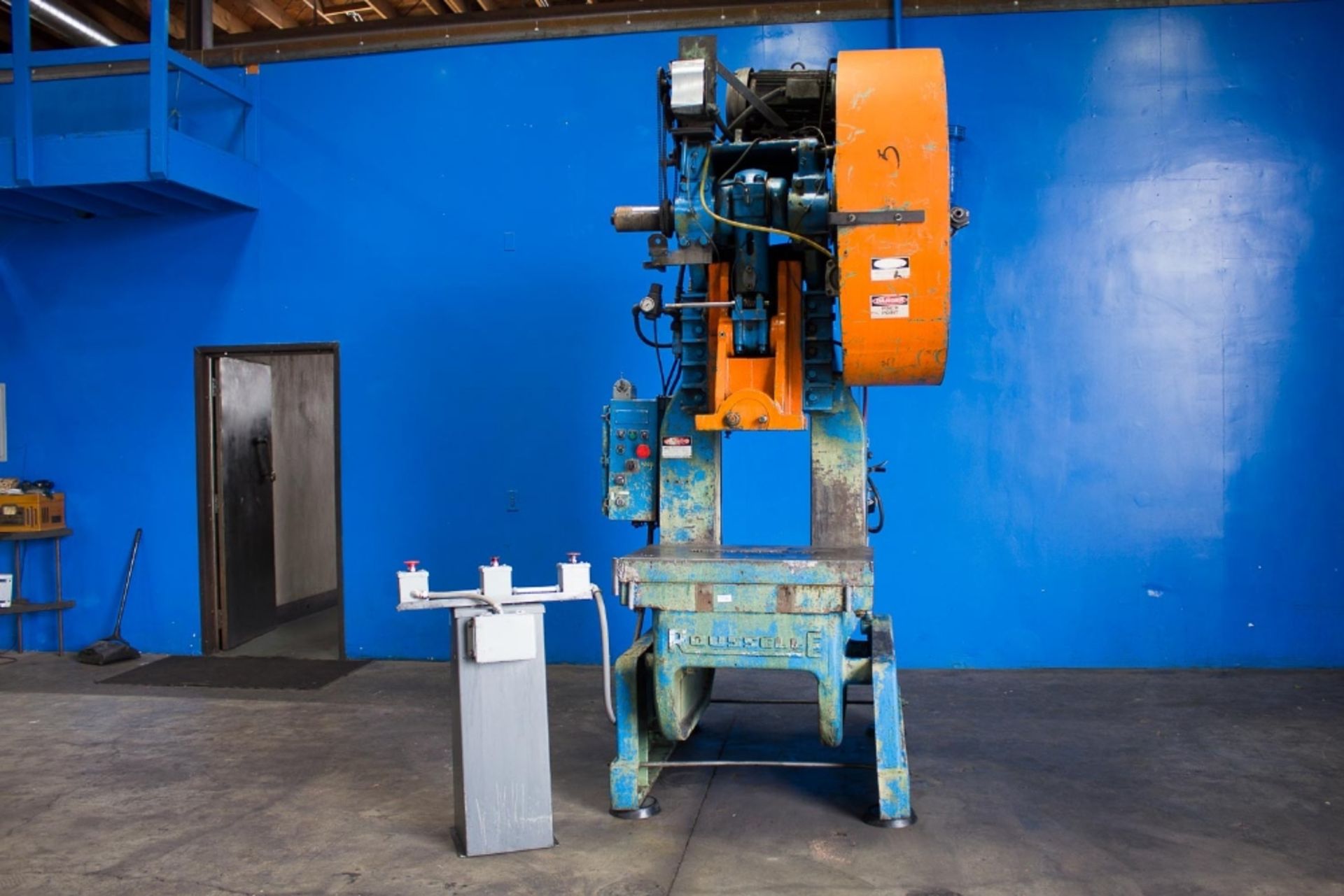 Rousselle OBI Punch Press 85 Ton x 36'' x 24''. LOADING FEE FOR THIS LOT: $600 - Image 10 of 10