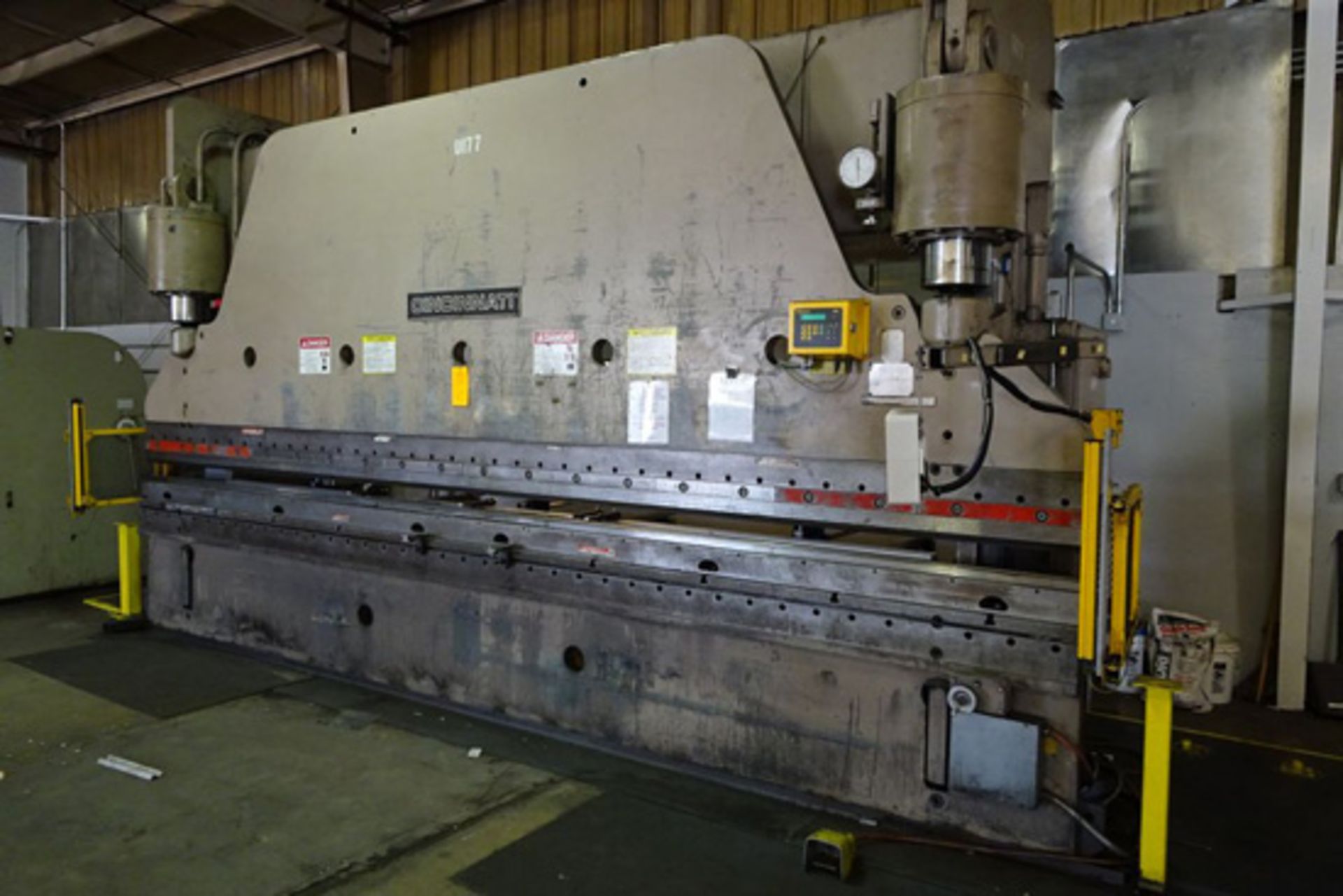 Cincinnati - CNC 3 Axis Hydraulic Press Brake 300 Ton x 20' (Located in Painesville, OH -- Lot #1012