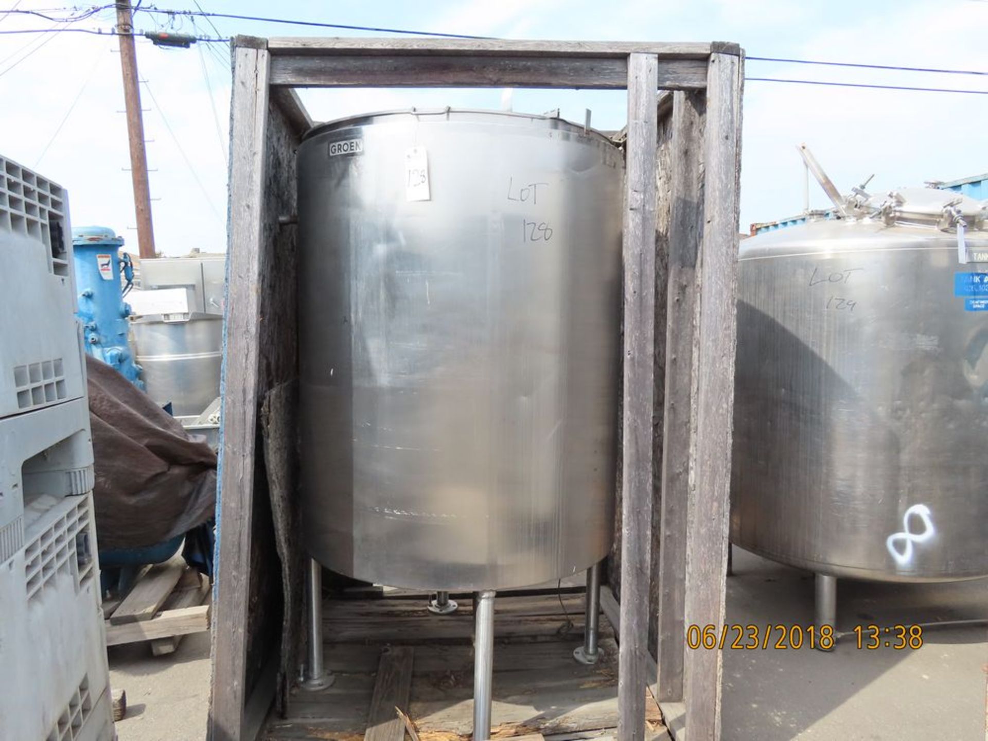 (1968) Groen 400 Gal. S.S. Jacketed Tank, 40 psi 4' Dia x 7' T