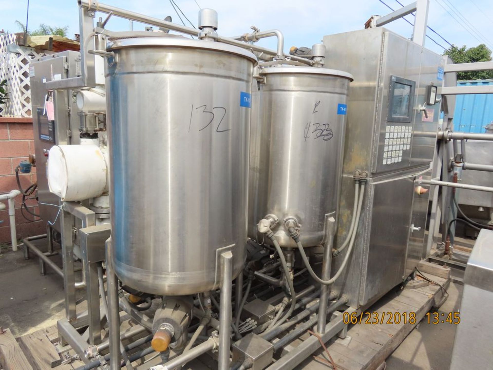 Baxter Highland CIP Skid (2 Tanks) 11'L x 5 1/2' W x 7' T (60 Gal. Cap. Each)