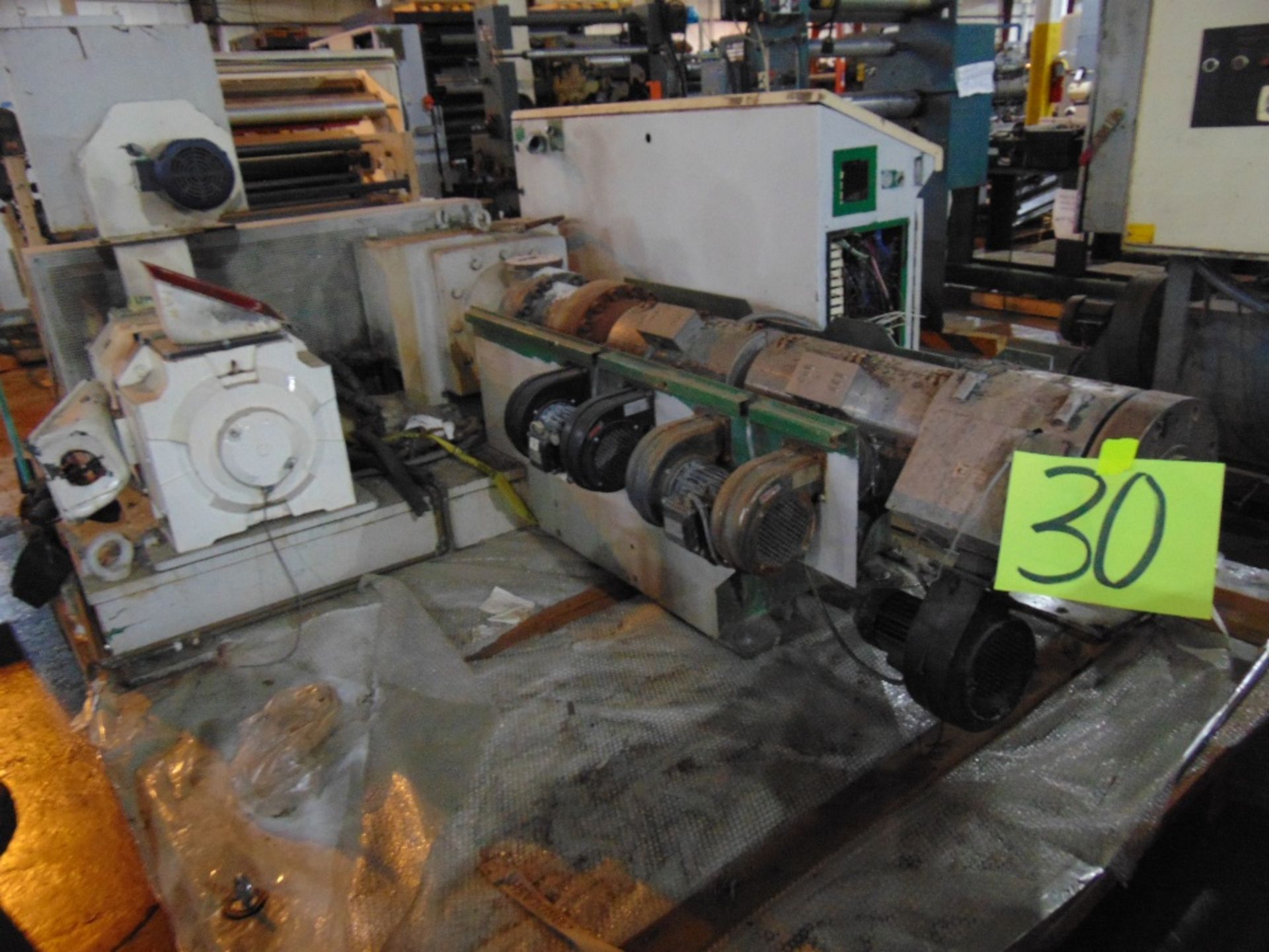 (Lot) Kiefel 3'' Extruder