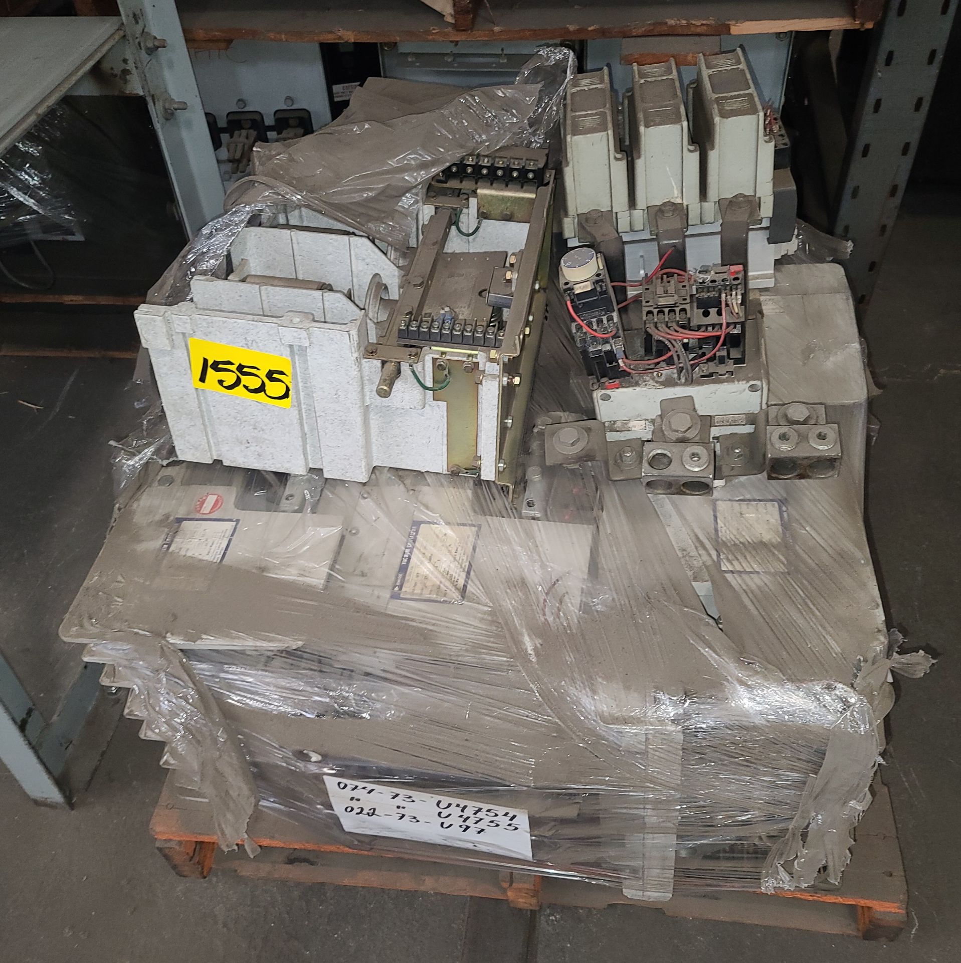 (Lot) Vacuum Air Contactors (LOADING FEES: $25)