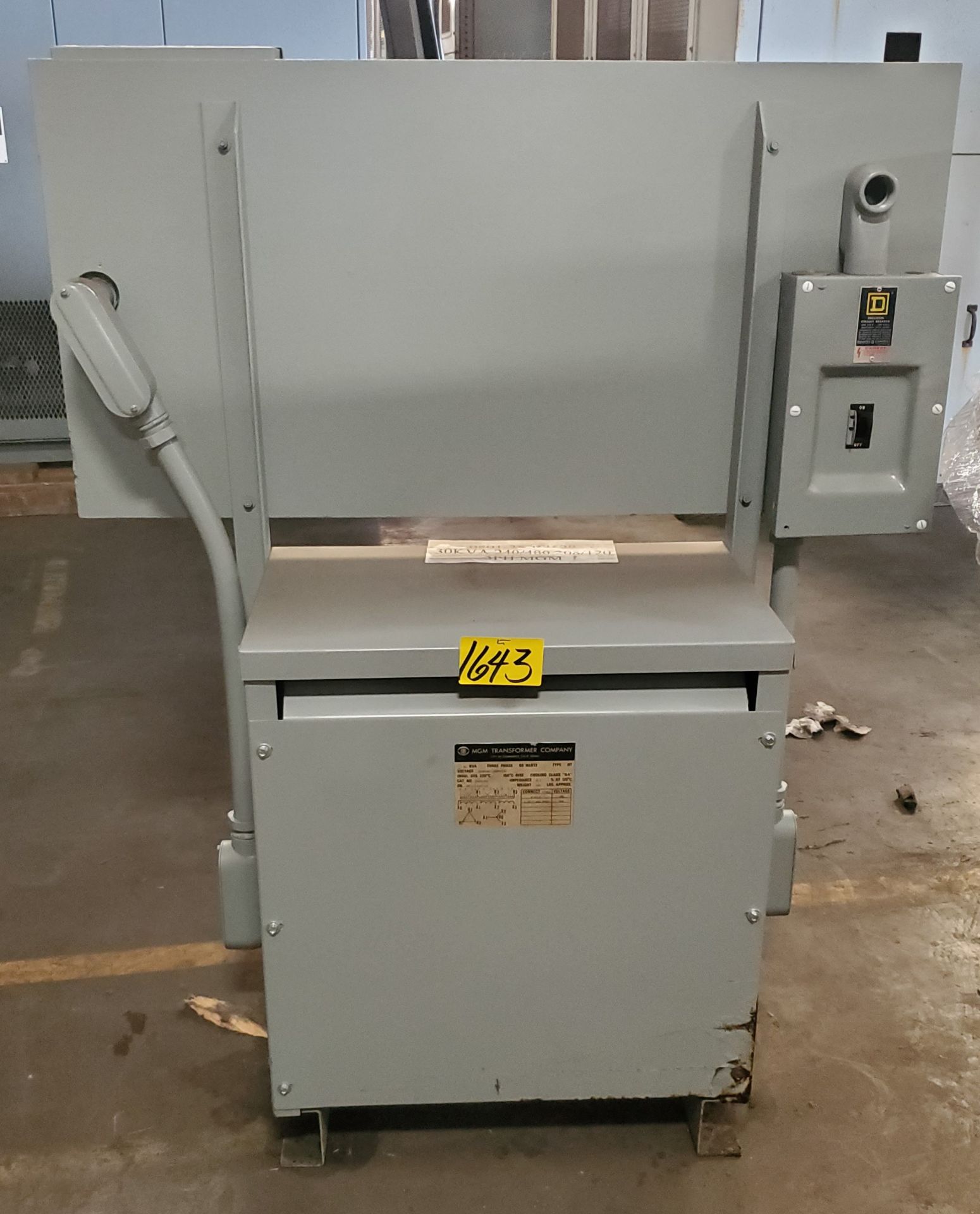 MGM Mini Substation, 30 KVA, 240X 480-208Y/120 Transformer w/ Outlets (LOADING FEES: $25)