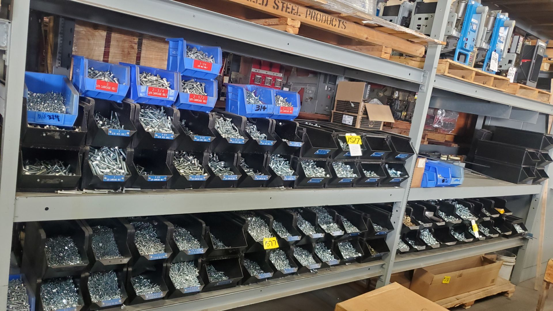 (Lot) Screws, Nuts, Bolts & Washers, 3/4, 5/16 3/8 & Others (LOADING FEES: $180)