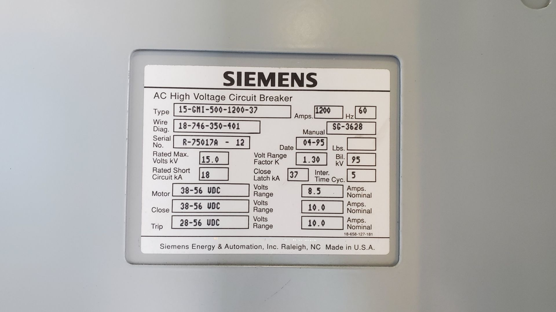 (Lot) Zenith Switch Gear 15 KV w/ (5) Siemens 15-GMI-500-1200-37 Vacuum Breakers (LOADING FEES: $ - Image 6 of 12