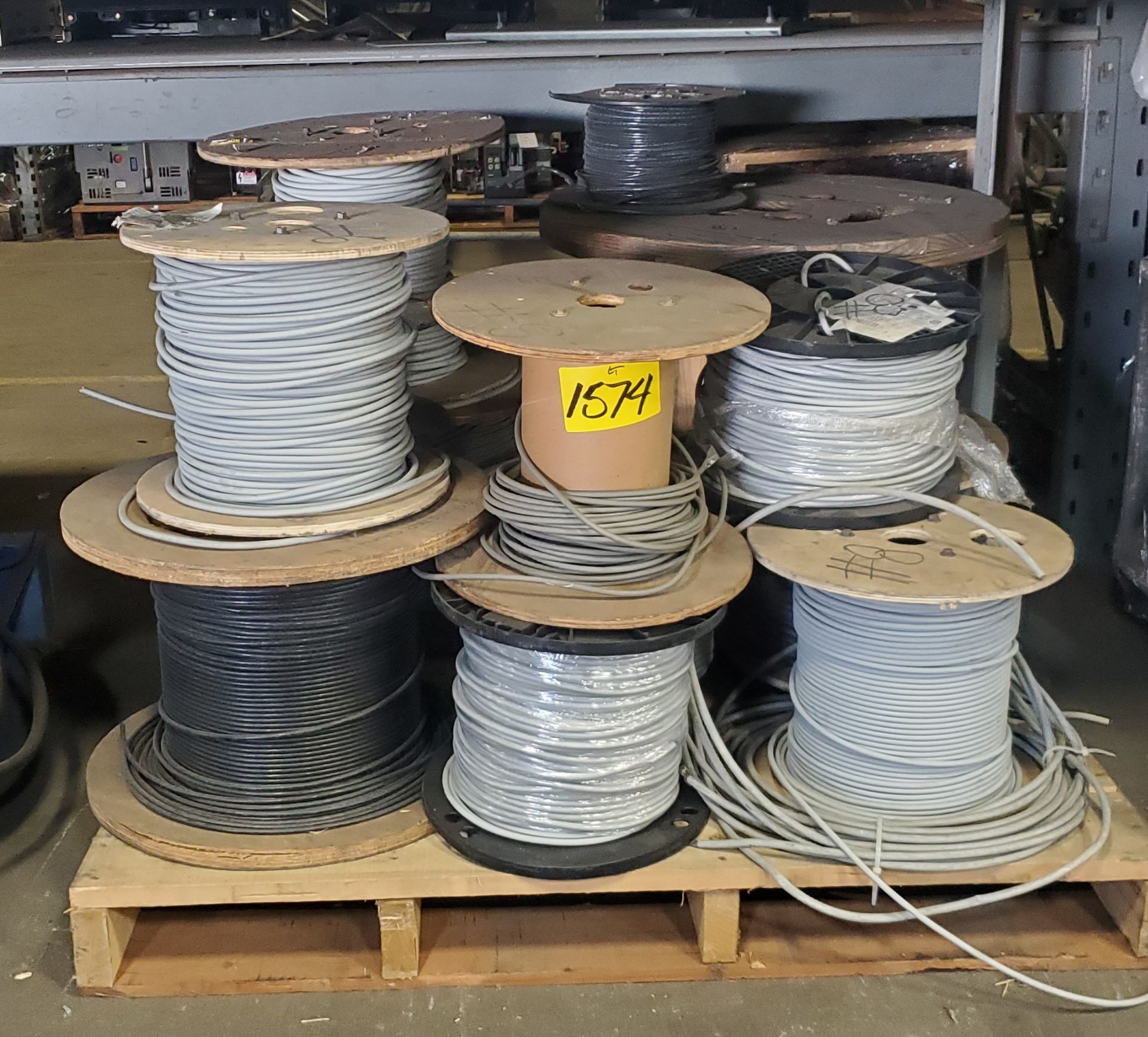 (Lot) Pallet of Electrical Cable (LOADING FEES: $25)