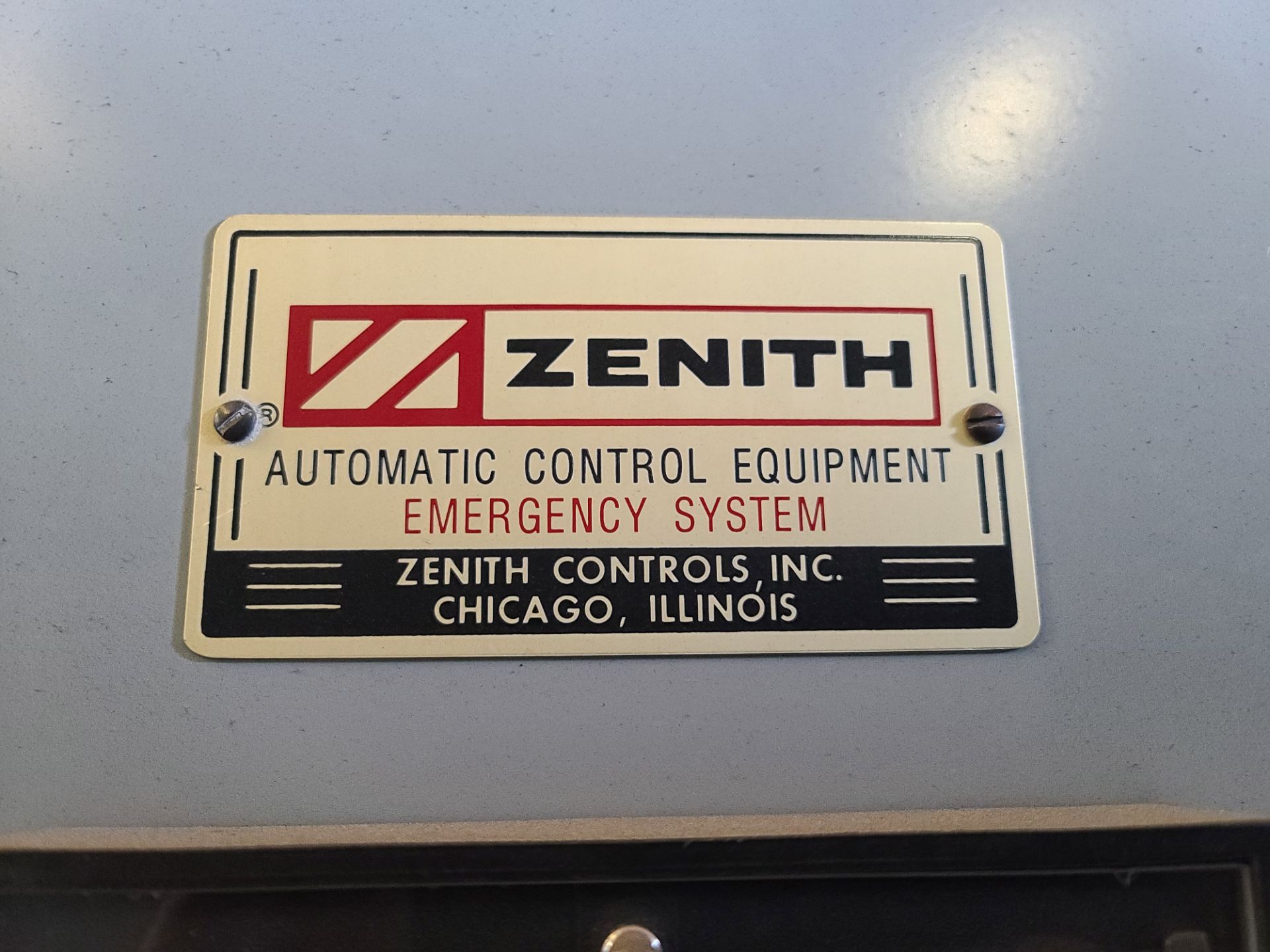 (Lot) Zenith Switch Gear 15 KV w/ (6) Siemens 15-GMI-500-1200-37 Vacuum Breakers (LOADING FEES: $ - Image 3 of 3