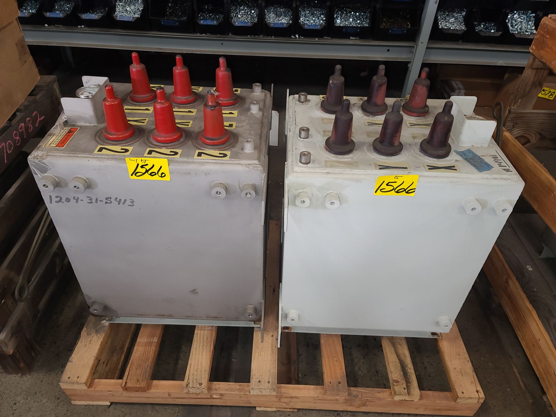 G&W Switch, 15.5KV, 600A (LOADING FEES: $30)