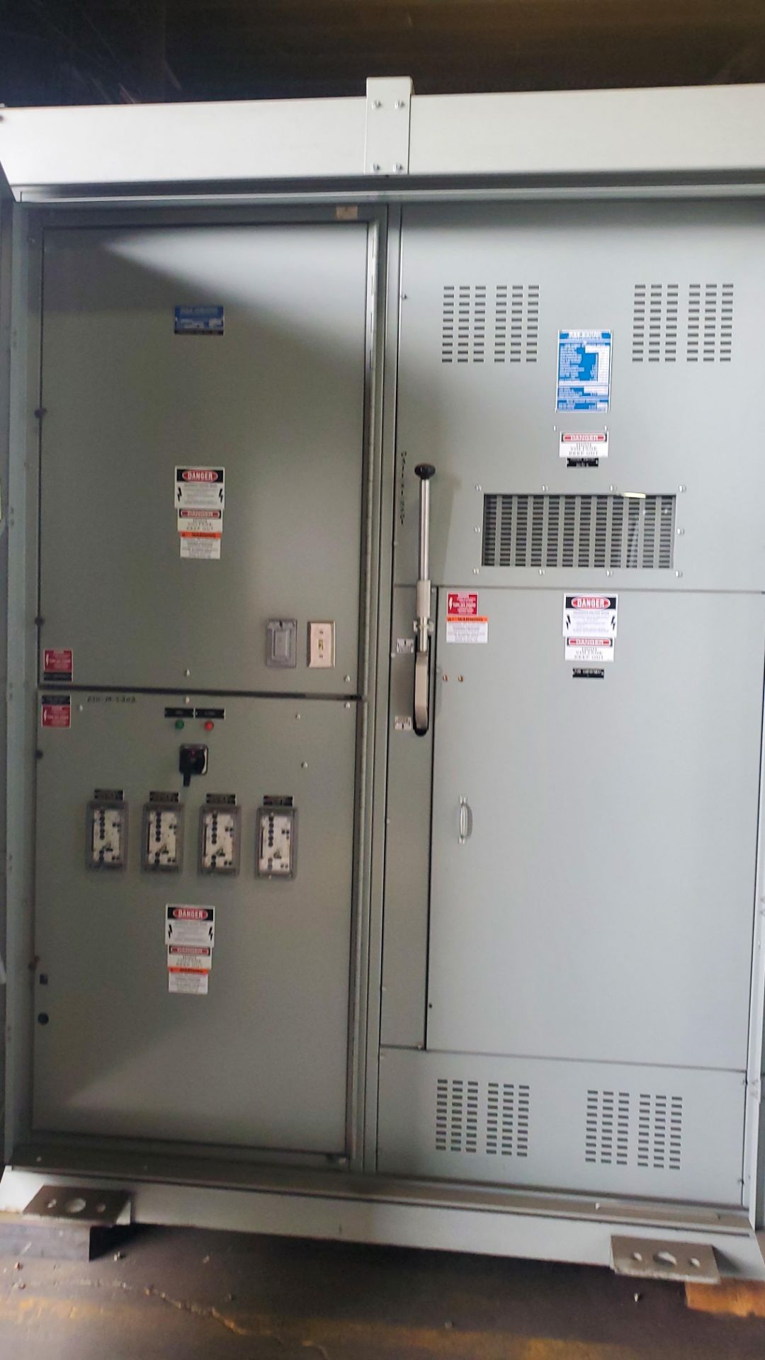 (Lot) RSE-Sierra 15 KV, 600A, Fuse Load (4 Sections) (LOADING FEES: $600) - Image 7 of 10