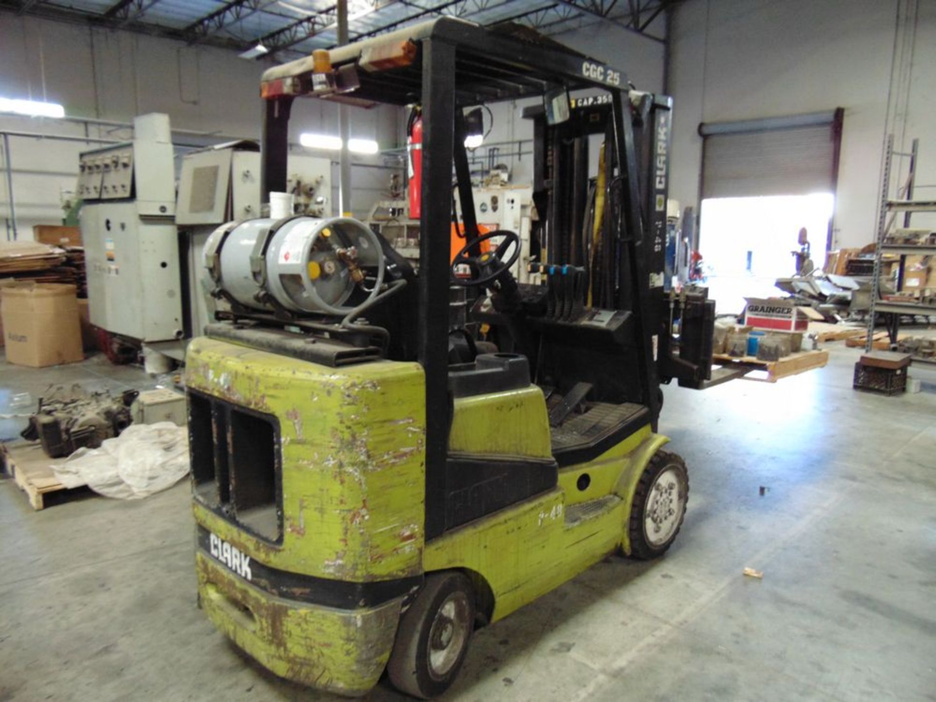 Clark mod. CGC25, 3500lb. Cap. LPG Forklift, - Image 3 of 7