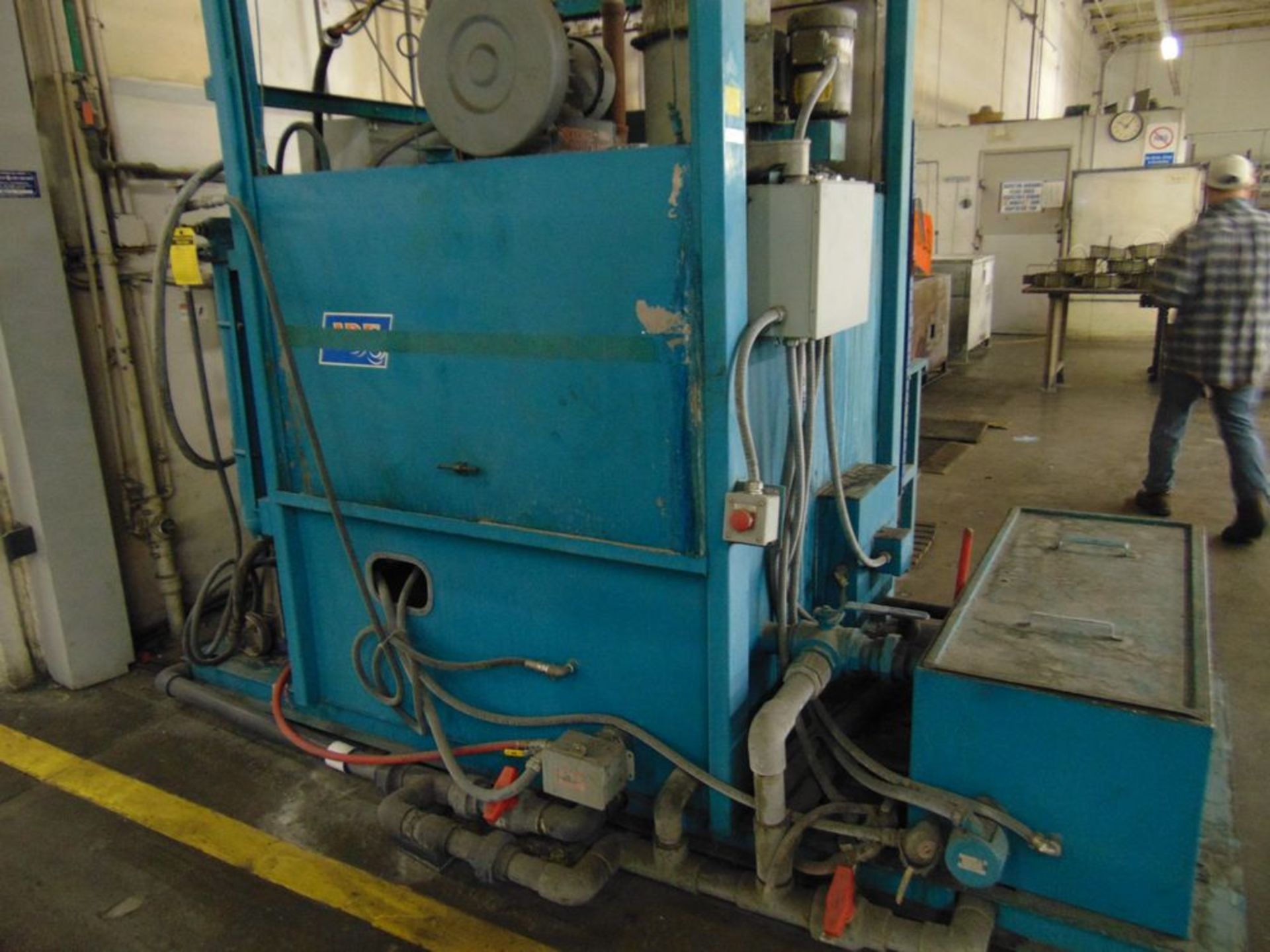 ADF Mod. 900 Parts Washer S/N 9804-3691 (LOADING FEES: $900) - Image 3 of 4